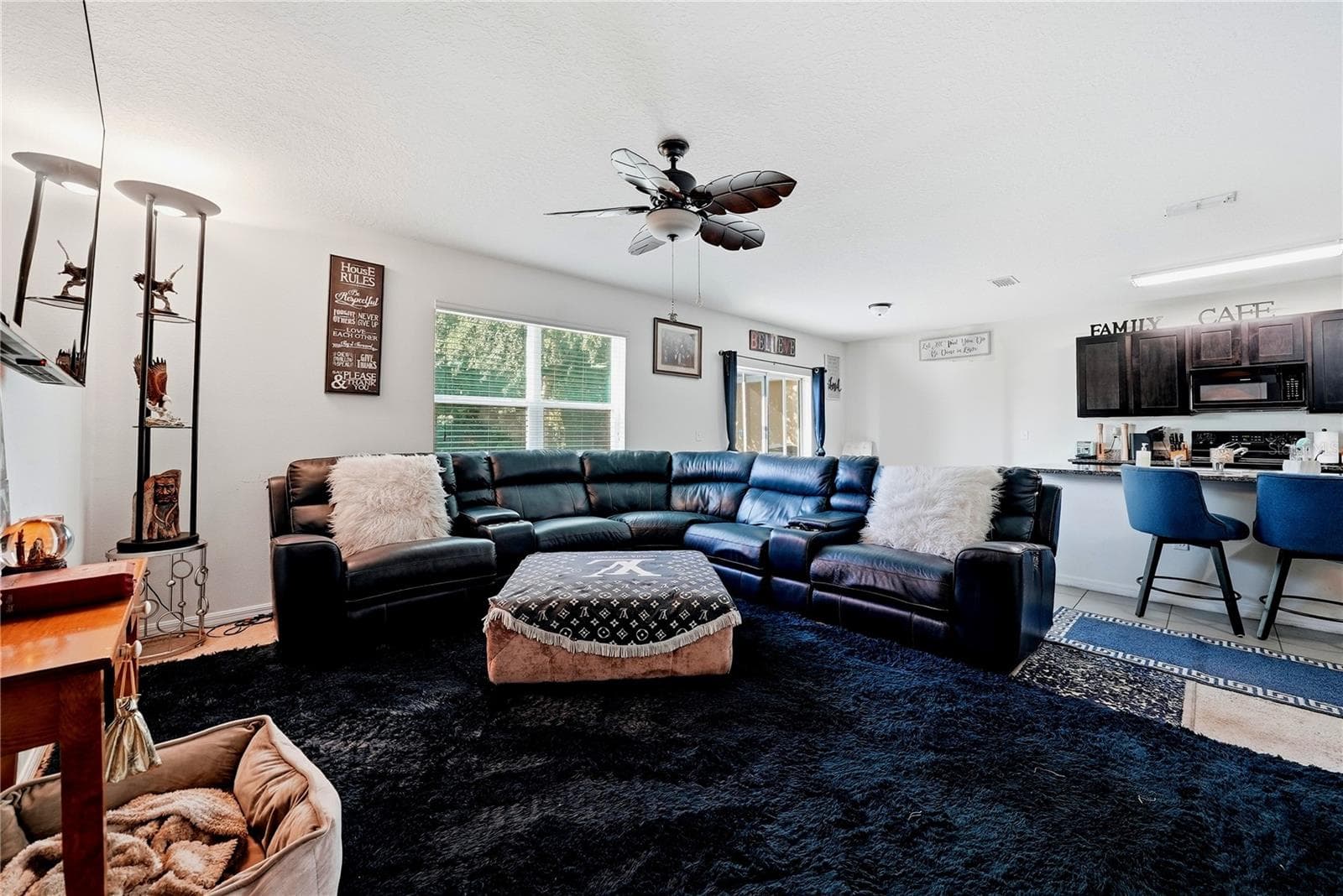 Single Family Residence at 8128 HARWICH PORT LN, GIBSONTON, photo 8 of 40