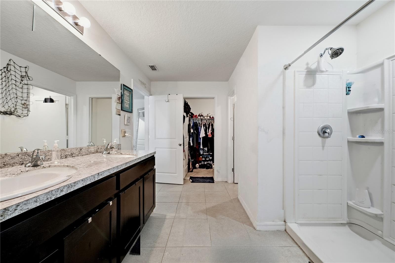 Single Family Residence at 8128 HARWICH PORT LN, GIBSONTON, photo 24 of 40