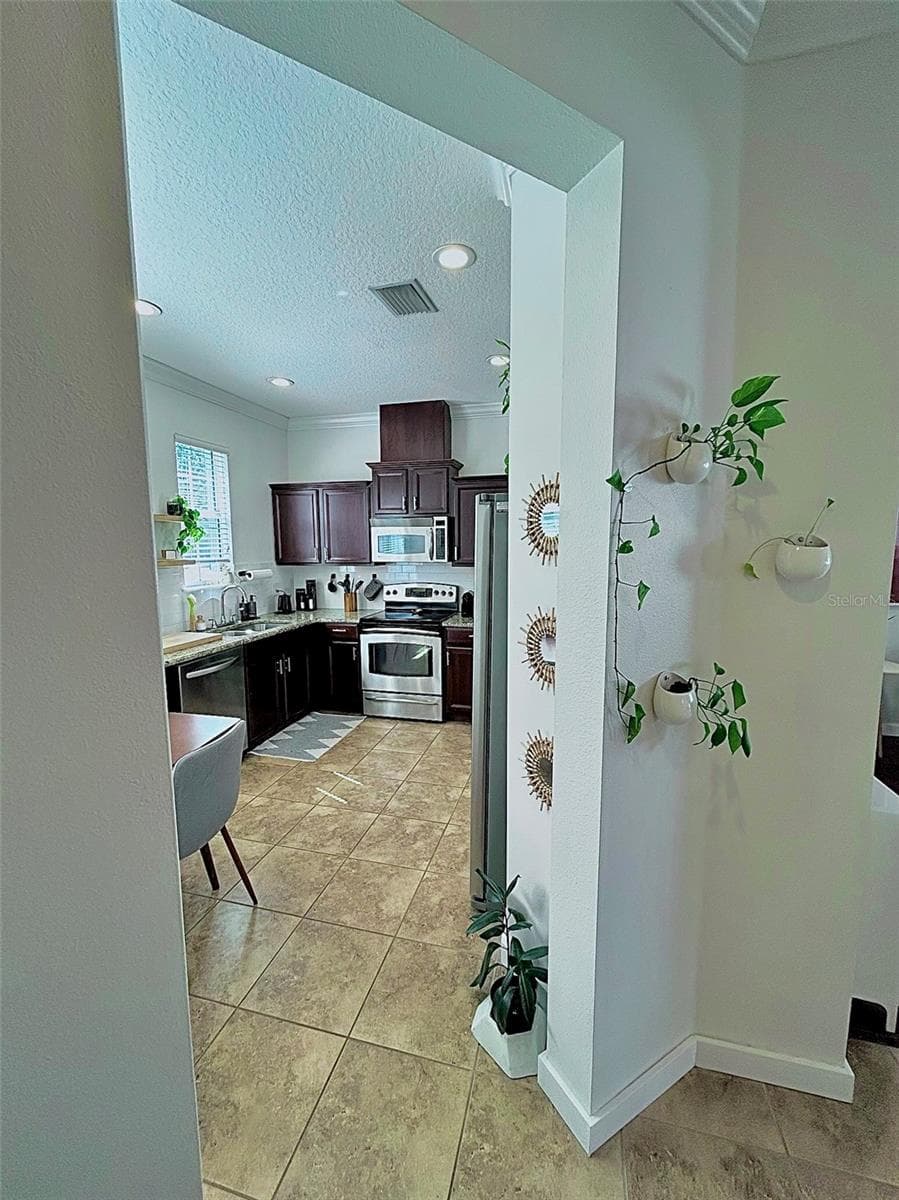Townhouse at 12417 CRUXBURY DR, WINDERMERE, photo 8 of 60