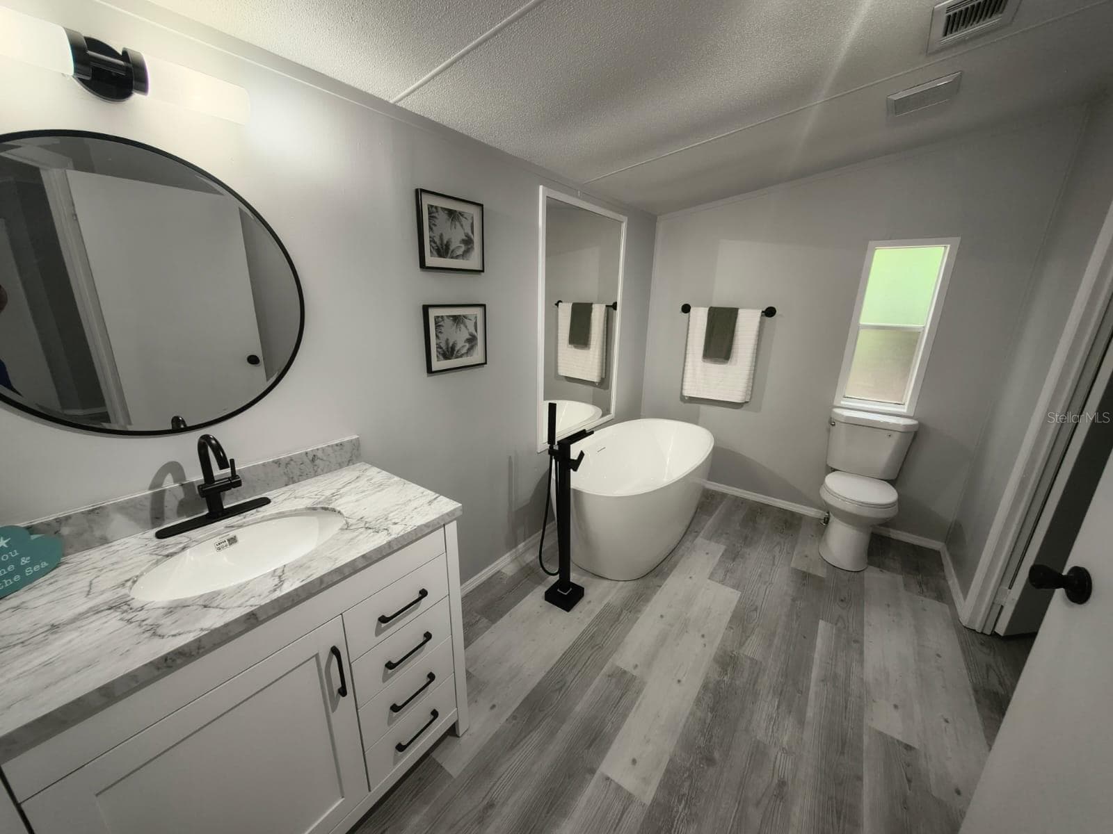 Manufactured Home at 3391 NW BUR OAK PL, JENNINGS, photo 21 of 34