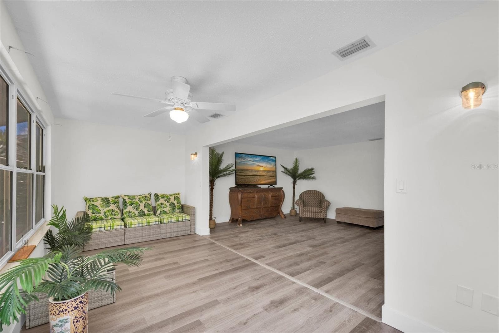 CONTINUOUS FLOORING THROUGHOUT - 3018 59TH ST S #111, GULFPORT