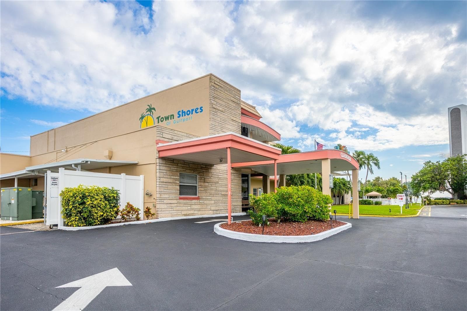 Clubhouse - 3018 59TH ST S #111, GULFPORT