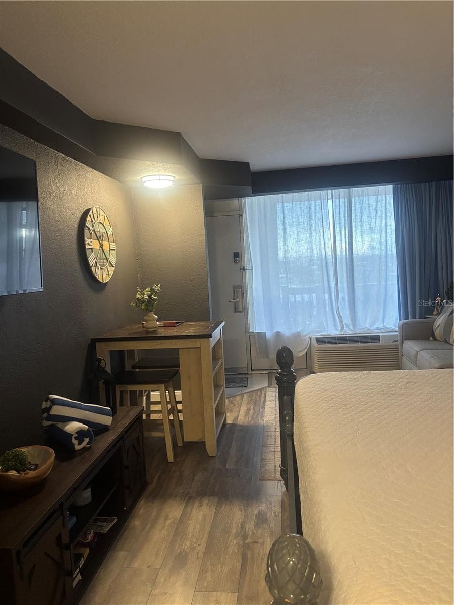 Condo - Hotel at 2700 N ATLANTIC AVE #527, DAYTONA BEACH, photo 15 of 33