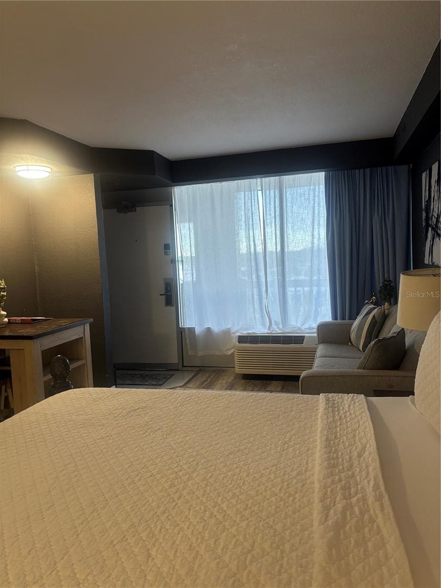 Condo - Hotel at 2700 N ATLANTIC AVE #527, DAYTONA BEACH, photo 24 of 33