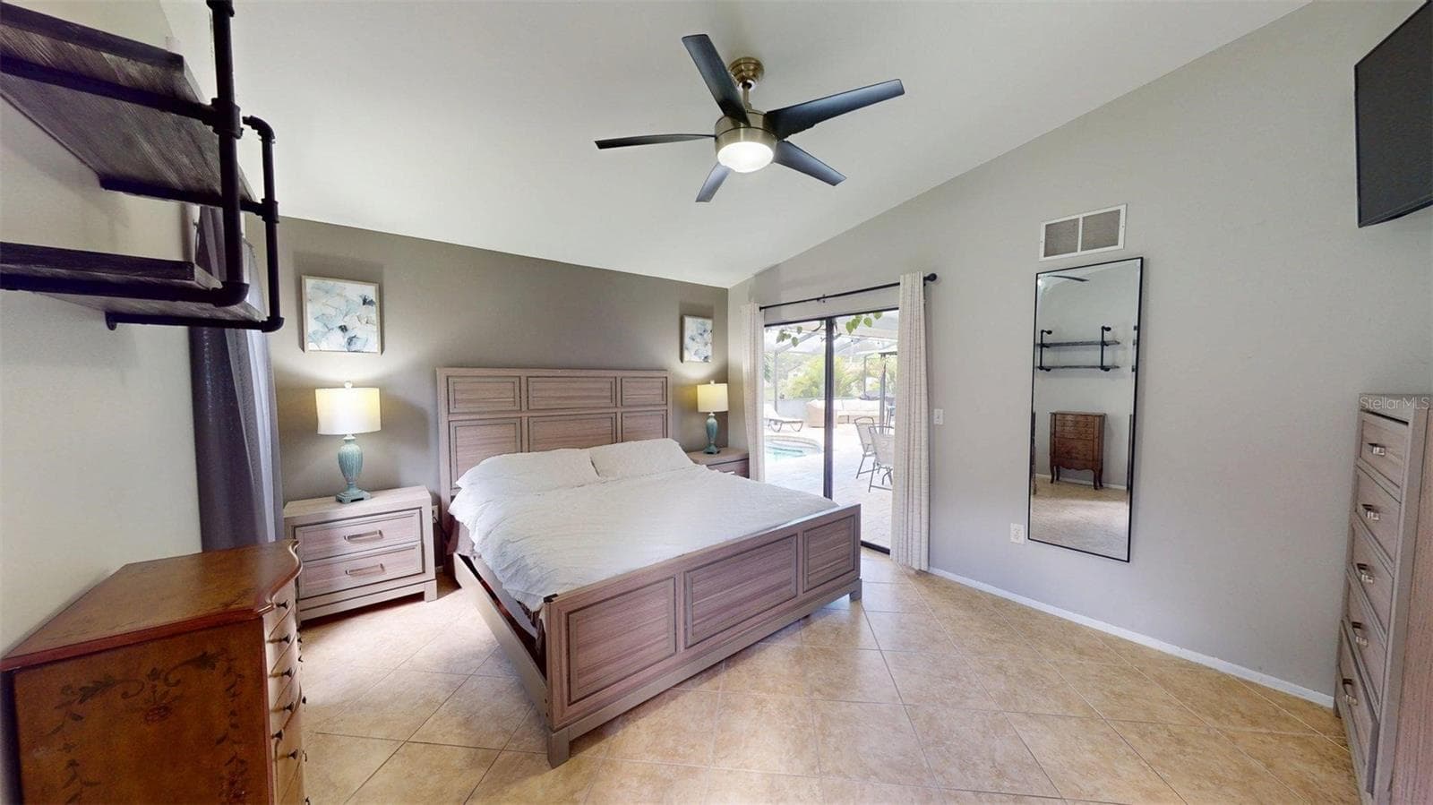 Single Family Residence at 2461 GOLD OAK CT E, SARASOTA, photo 14 of 31