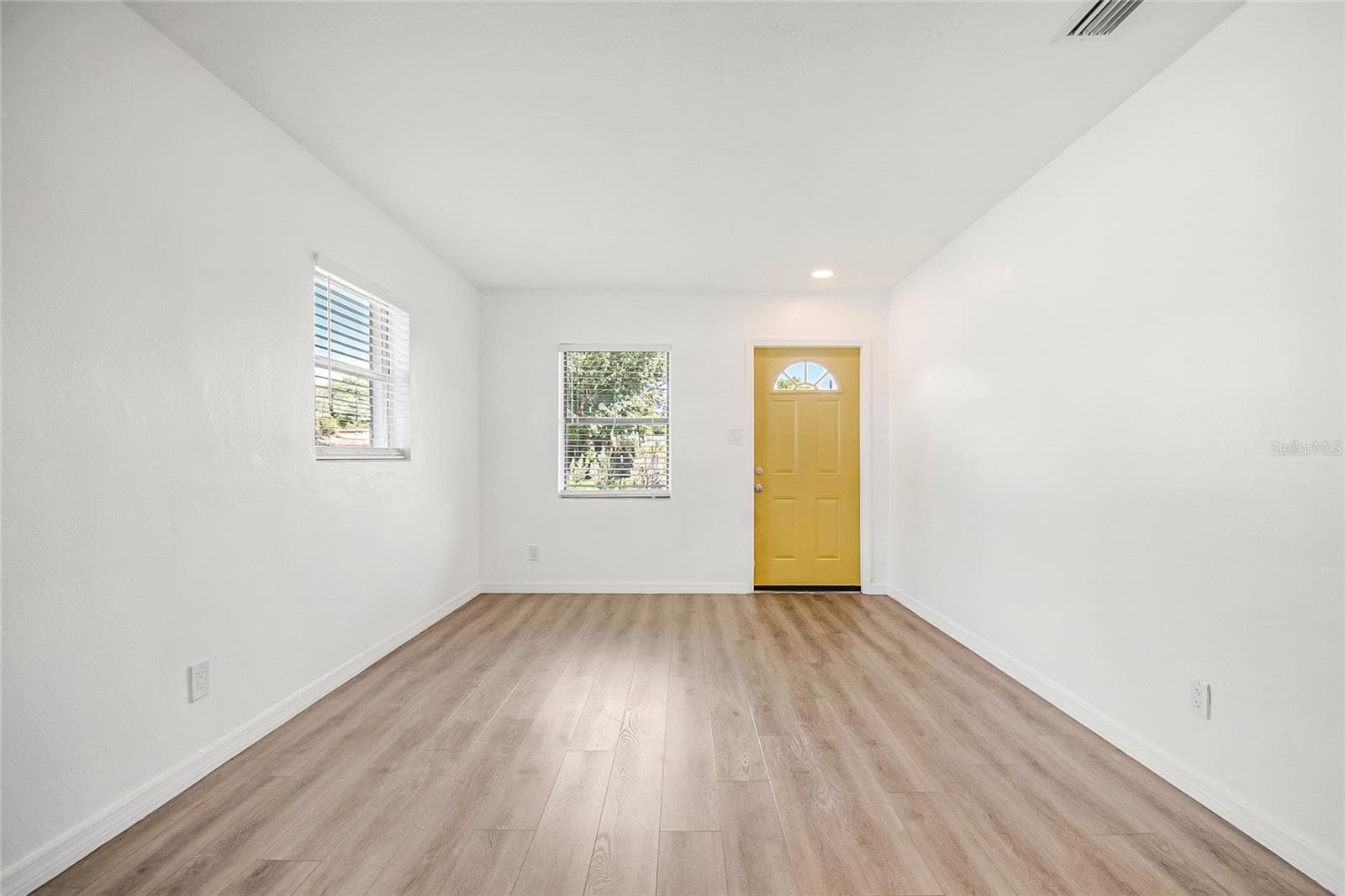 Single Family Residence at 7720 RAVENNA AVE, ORLANDO, photo 11 of 37