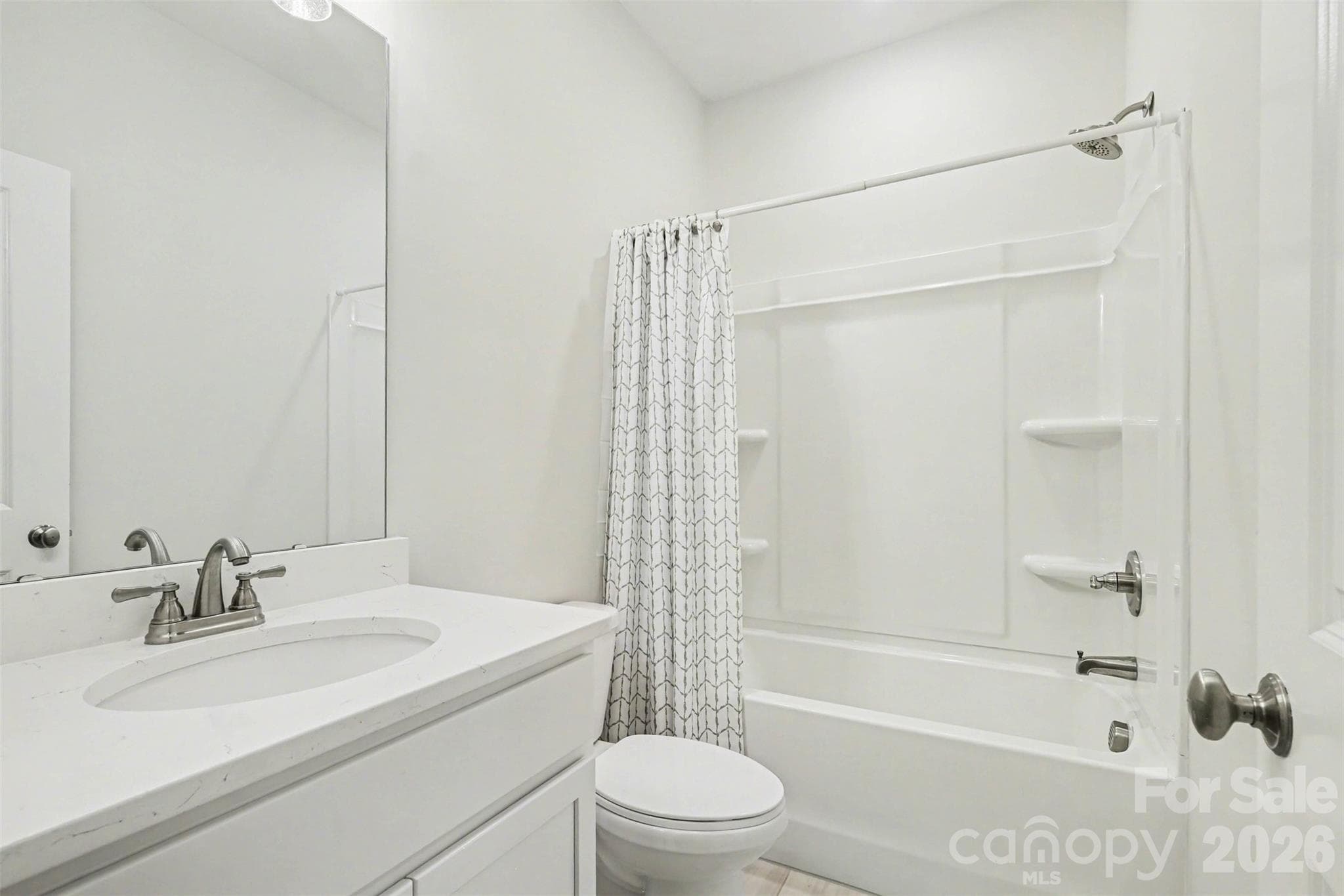 Crisp and clean first-floor bathroom. - 3743 Keyworth Way, Indian Land