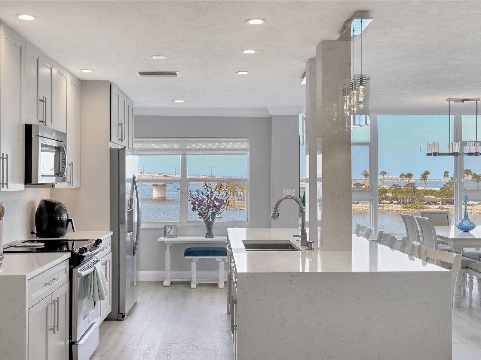 Condominium at 226 GOLDEN GATE PT #44, SARASOTA, photo 14 of 65