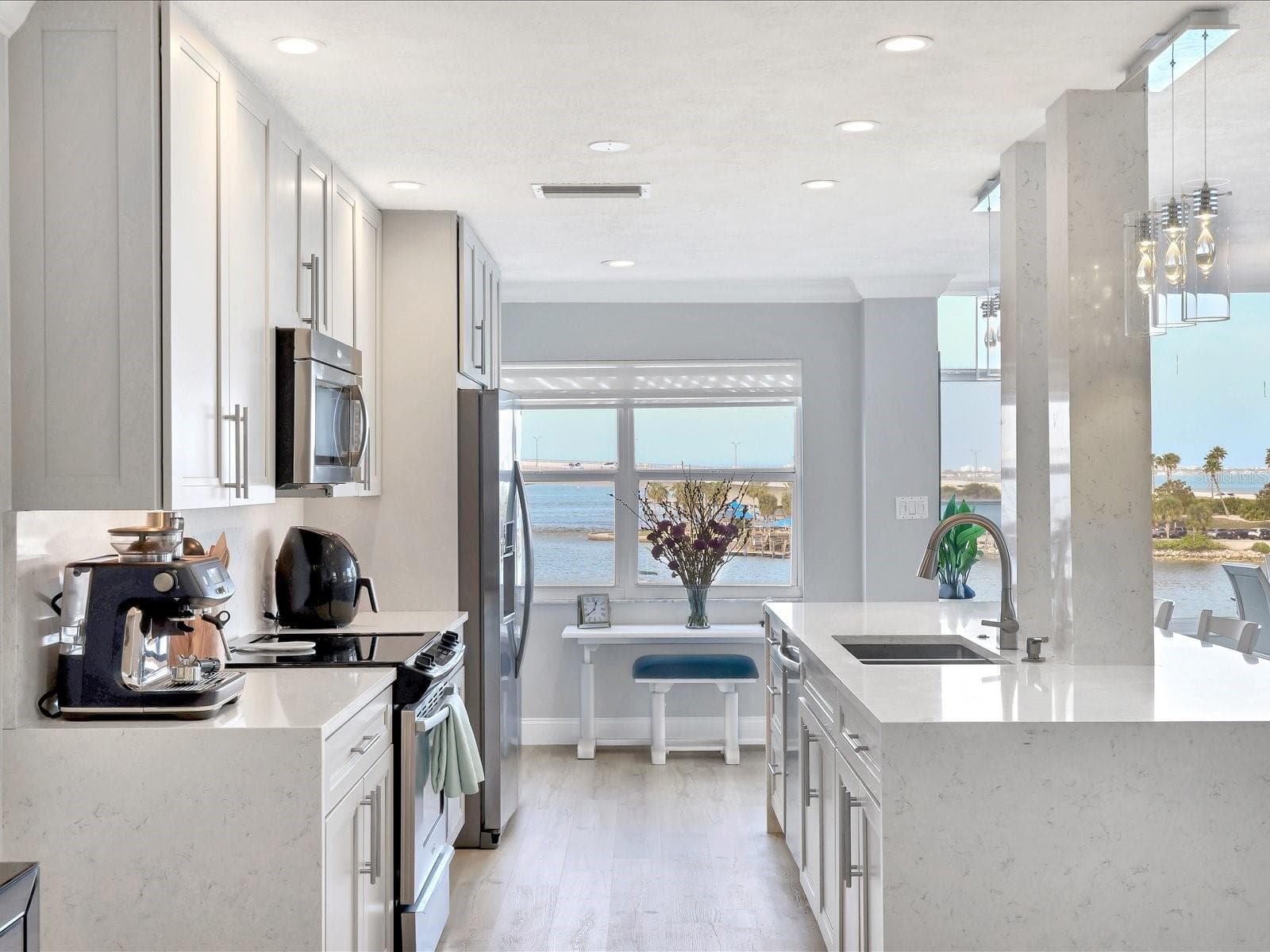 Condominium at 226 GOLDEN GATE PT #44, SARASOTA, photo 15 of 65