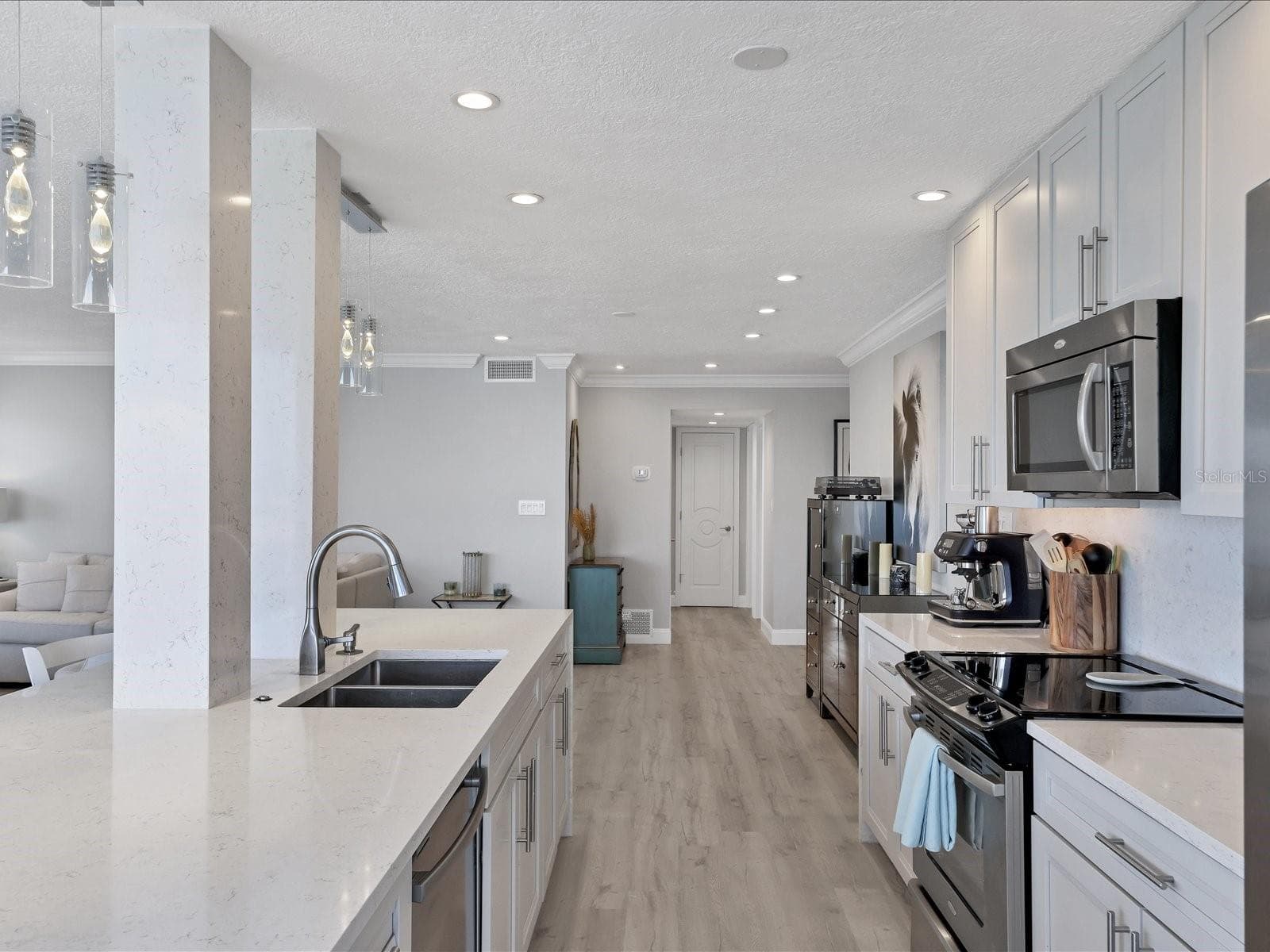 Condominium at 226 GOLDEN GATE PT #44, SARASOTA, photo 33 of 65