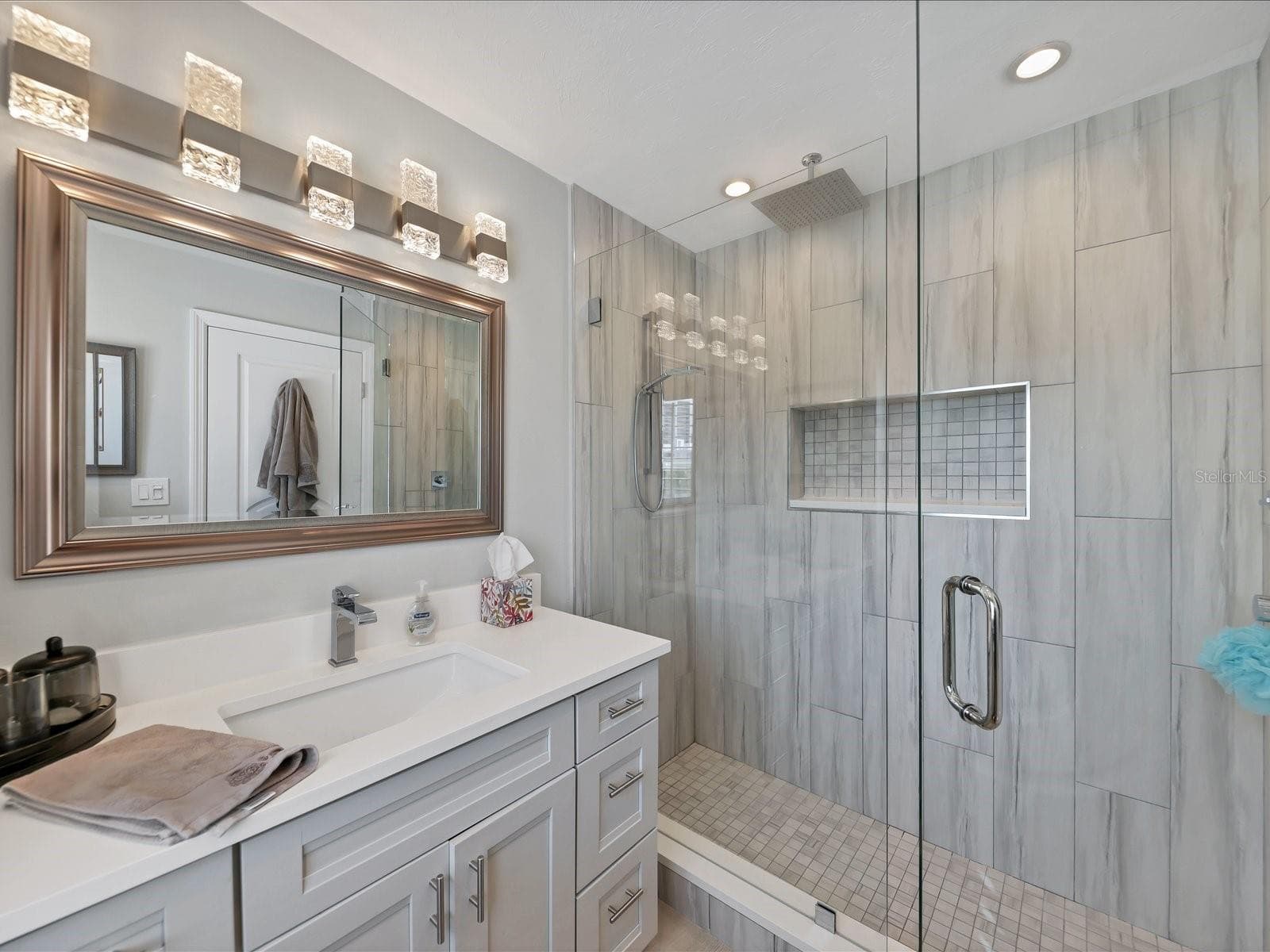 Condominium at 226 GOLDEN GATE PT #44, SARASOTA, photo 40 of 65