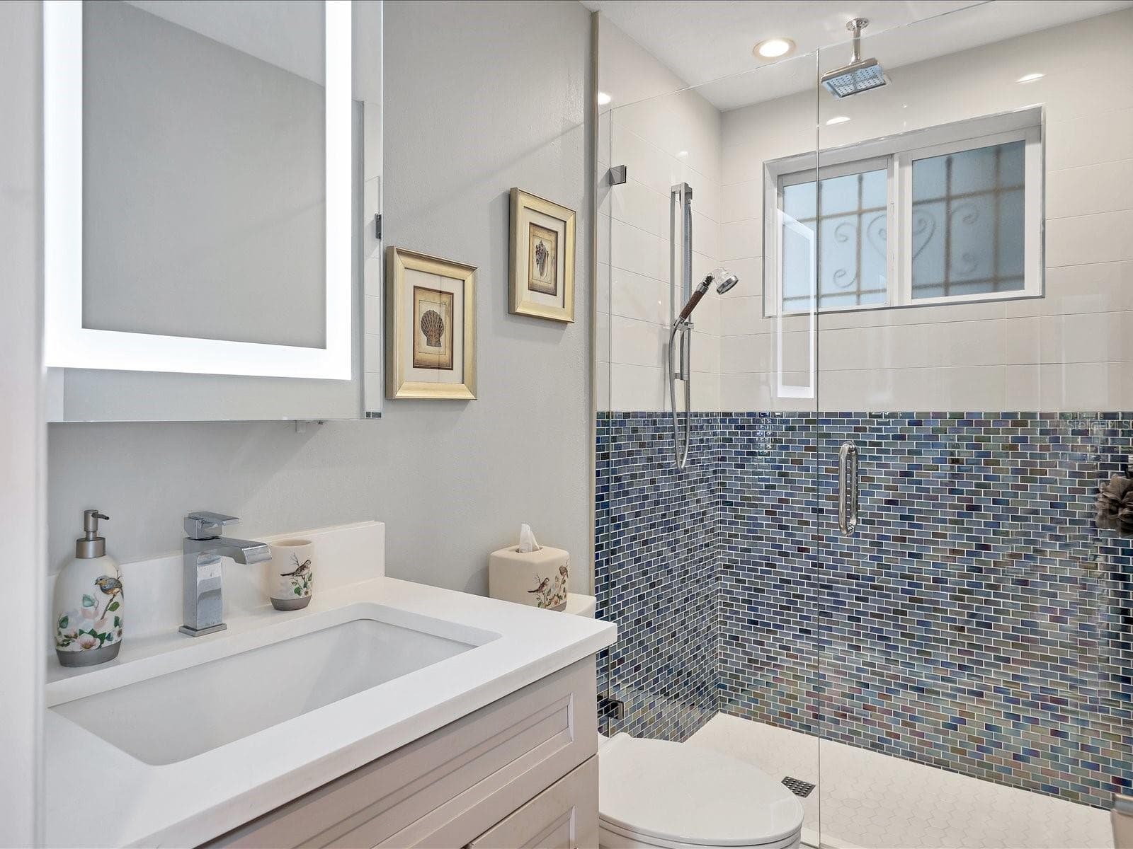 Condominium at 226 GOLDEN GATE PT #44, SARASOTA, photo 43 of 65