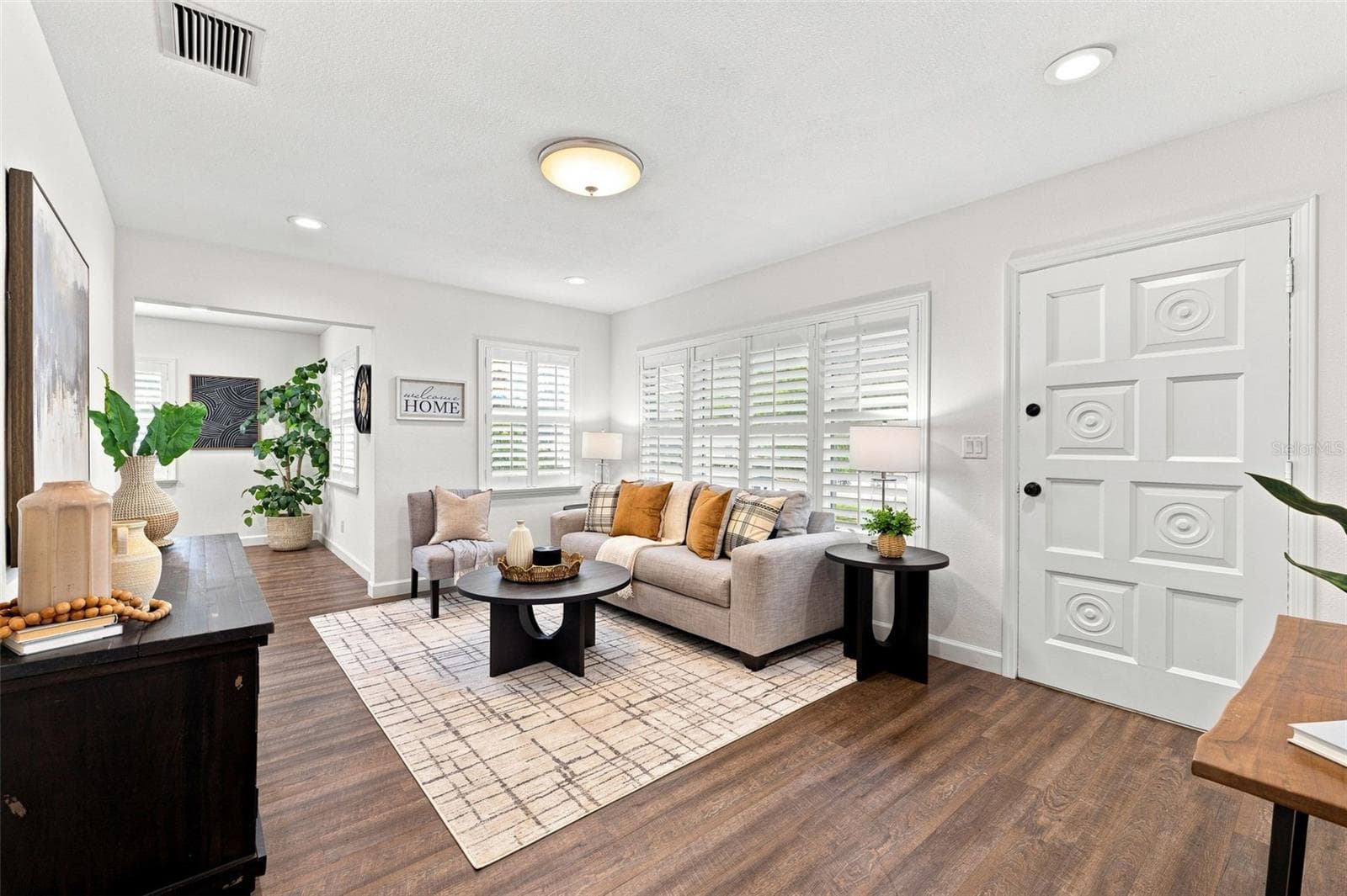 Single Family Residence at 2001 E HANNA AVE, TAMPA, photo 5 of 26