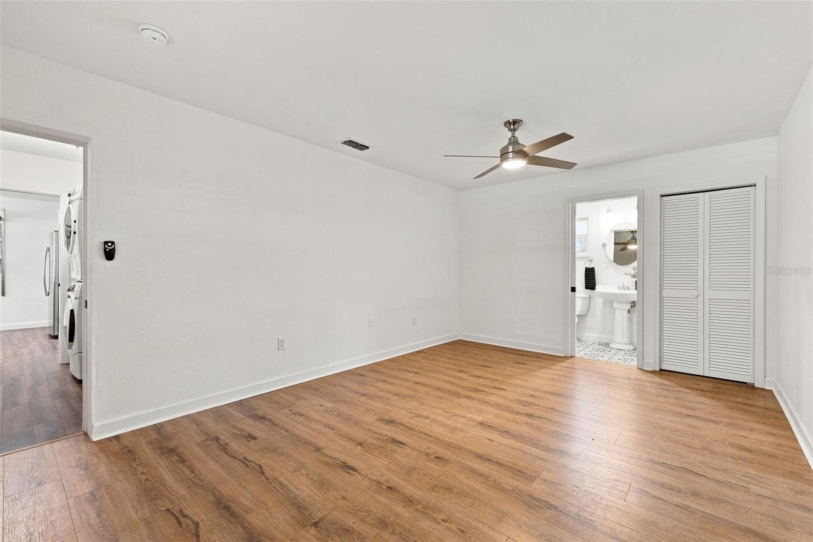 Single Family Residence at 2001 E HANNA AVE, TAMPA, photo 14 of 26
