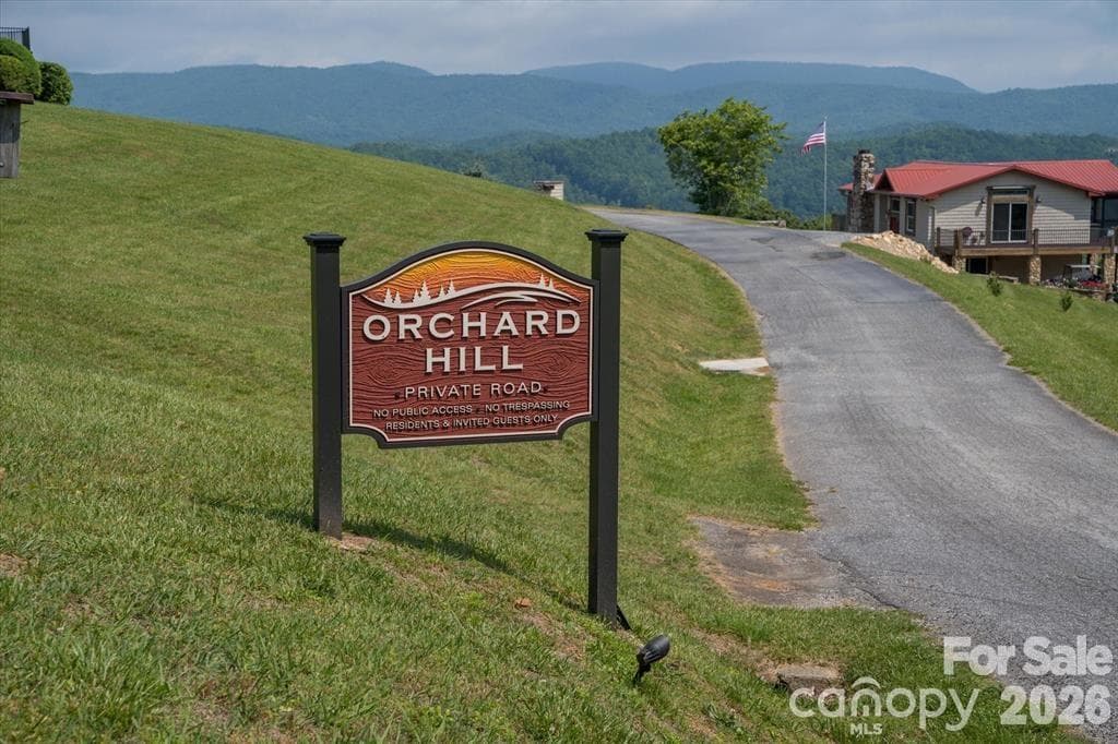 Welcome to Orchard Hill, where the views are amazing and the opportunity is rare! - 93 Orchard Hill, Saluda