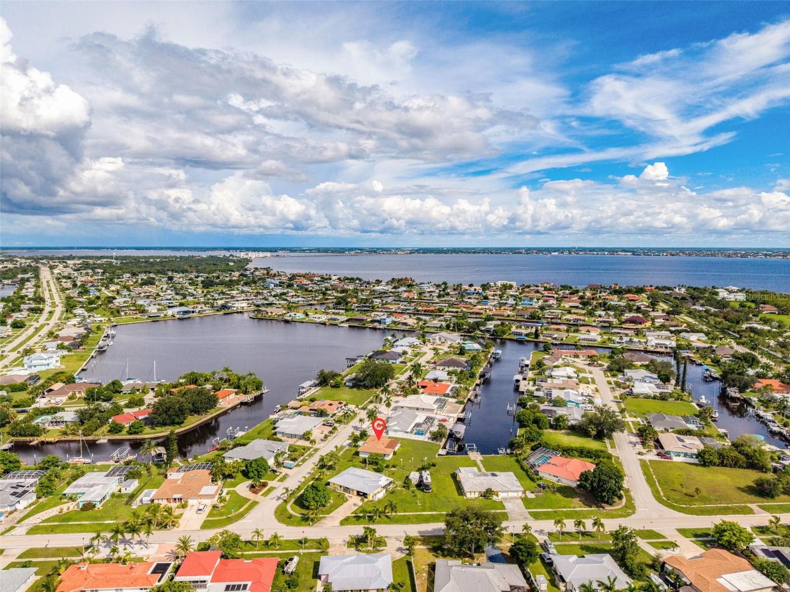 Sailboat Waterfront Living with Direct Access Toward Charlotte Harbor - 155 MORGAN LN SE, PORT CHARLOTTE