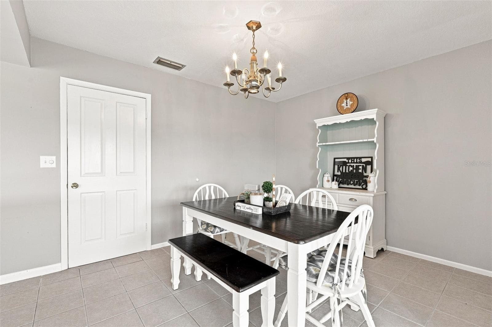 Dining Area Located Just Off Kitchen - 155 MORGAN LN SE, PORT CHARLOTTE