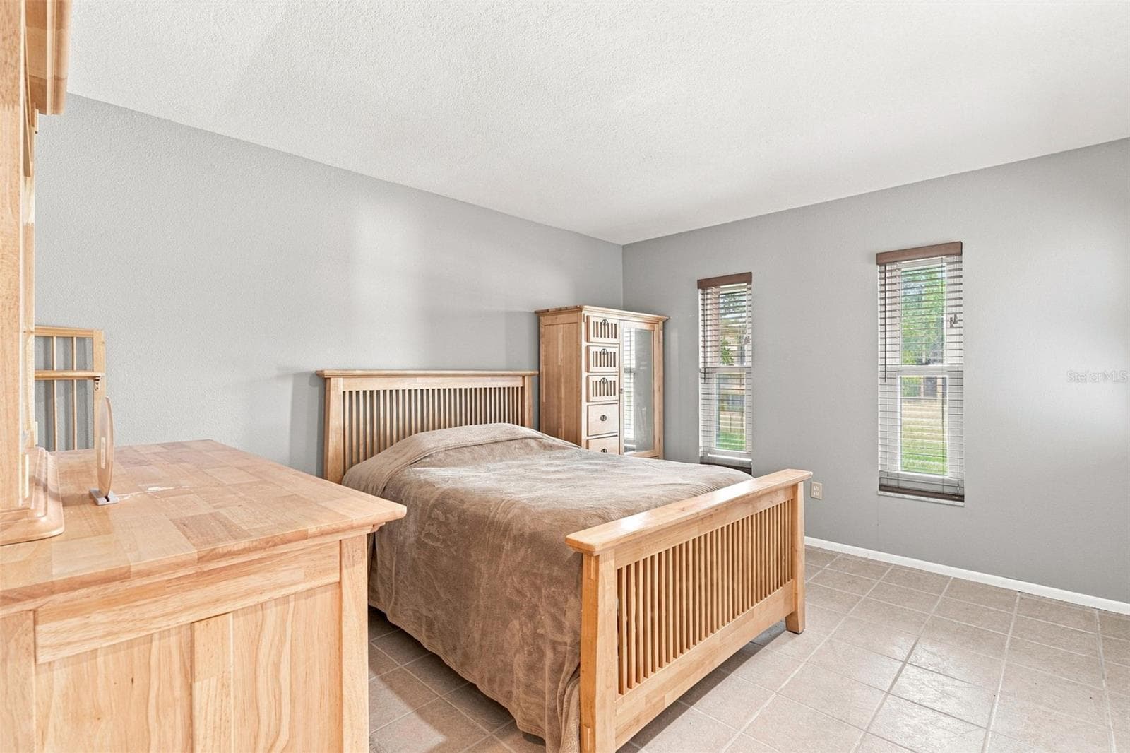 Spacious Guest Bedroom with Double Windows - 155 MORGAN LN SE, PORT CHARLOTTE
