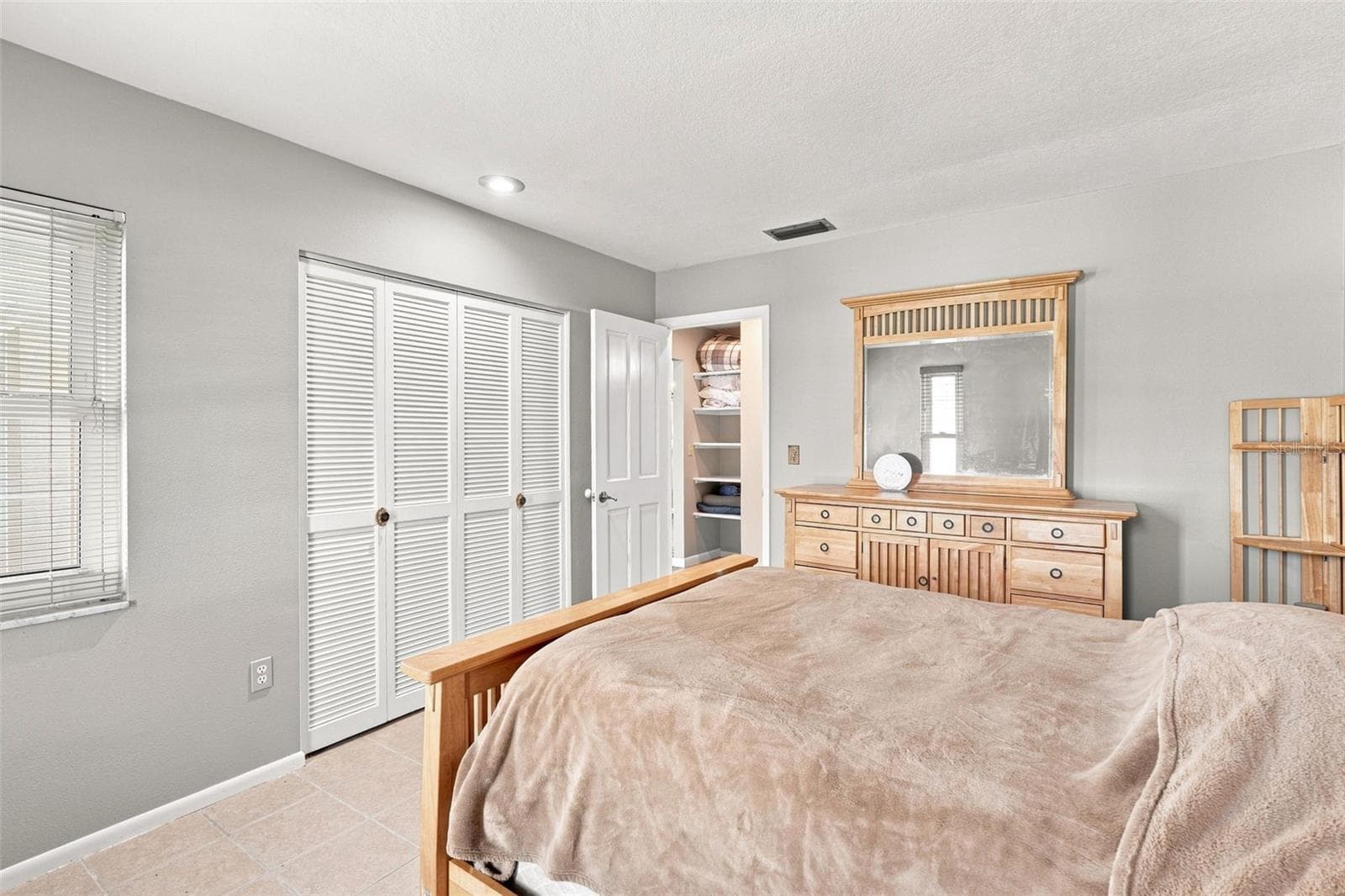 Comfortable Second Bedroom with Ample Closet Space - 155 MORGAN LN SE, PORT CHARLOTTE