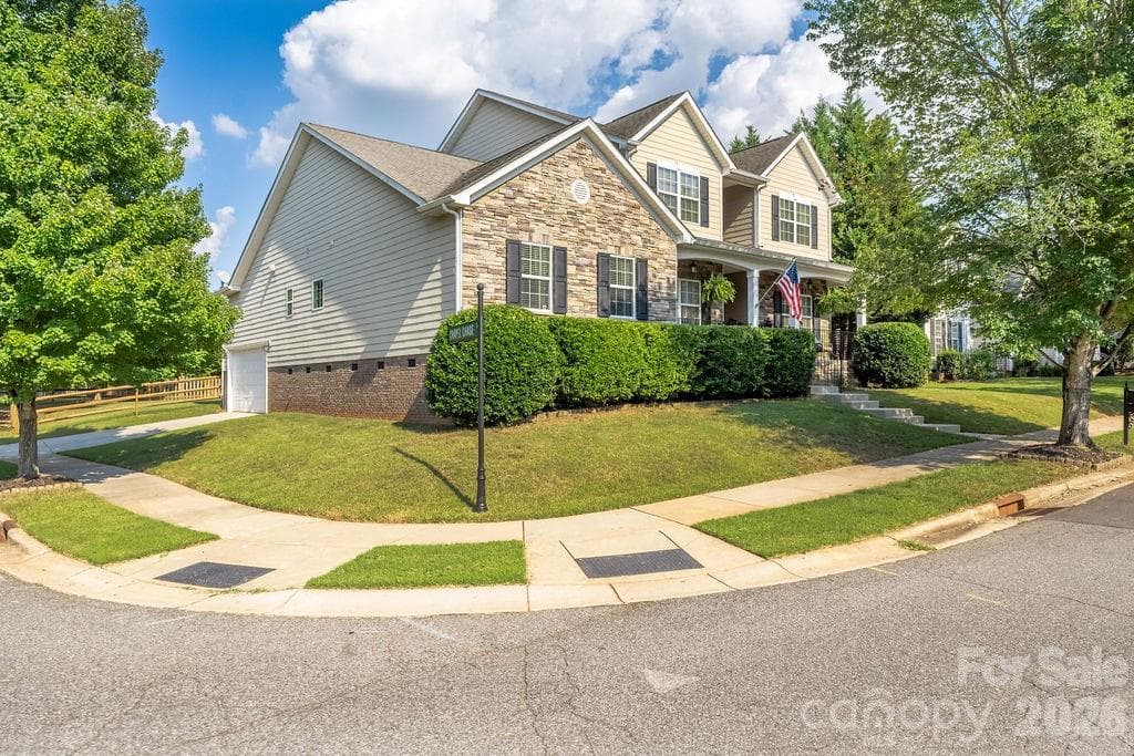 Single Family Residence at 6519 Olmsford Drive, Huntersville, photo 41 of 45