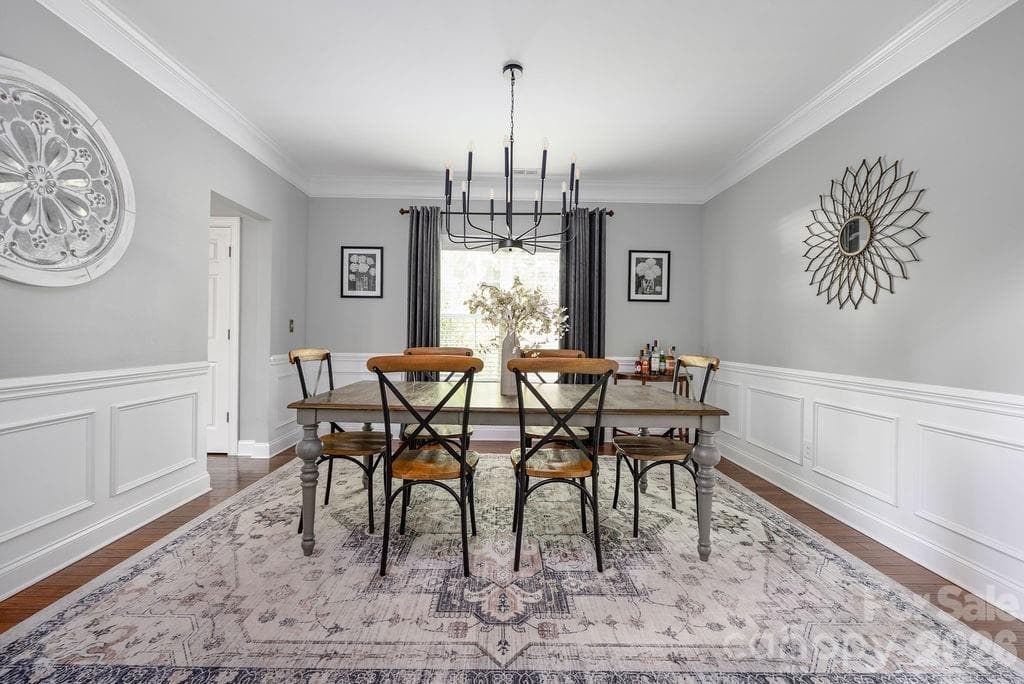 Single Family Residence at 6519 Olmsford Drive, Huntersville, photo 11 of 45