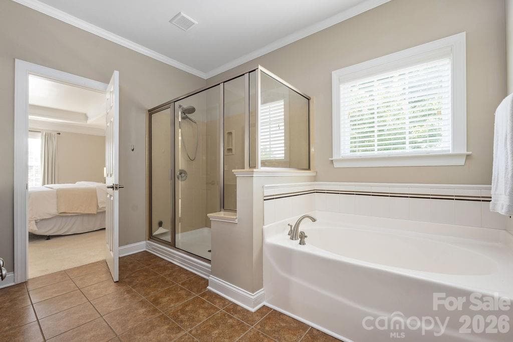 Single Family Residence at 6519 Olmsford Drive, Huntersville, photo 19 of 45