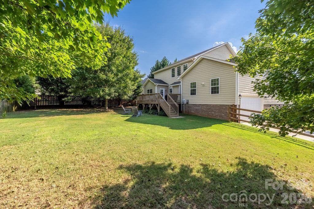 Single Family Residence at 6519 Olmsford Drive, Huntersville, photo 37 of 45