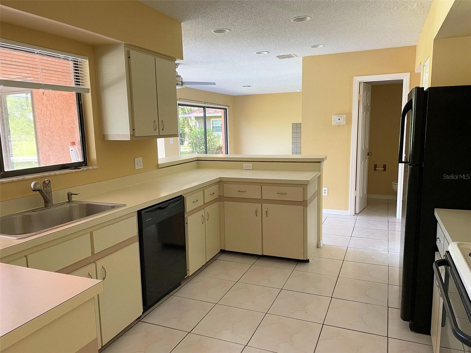 Kitchen - 4431 REAL CT, ORLANDO