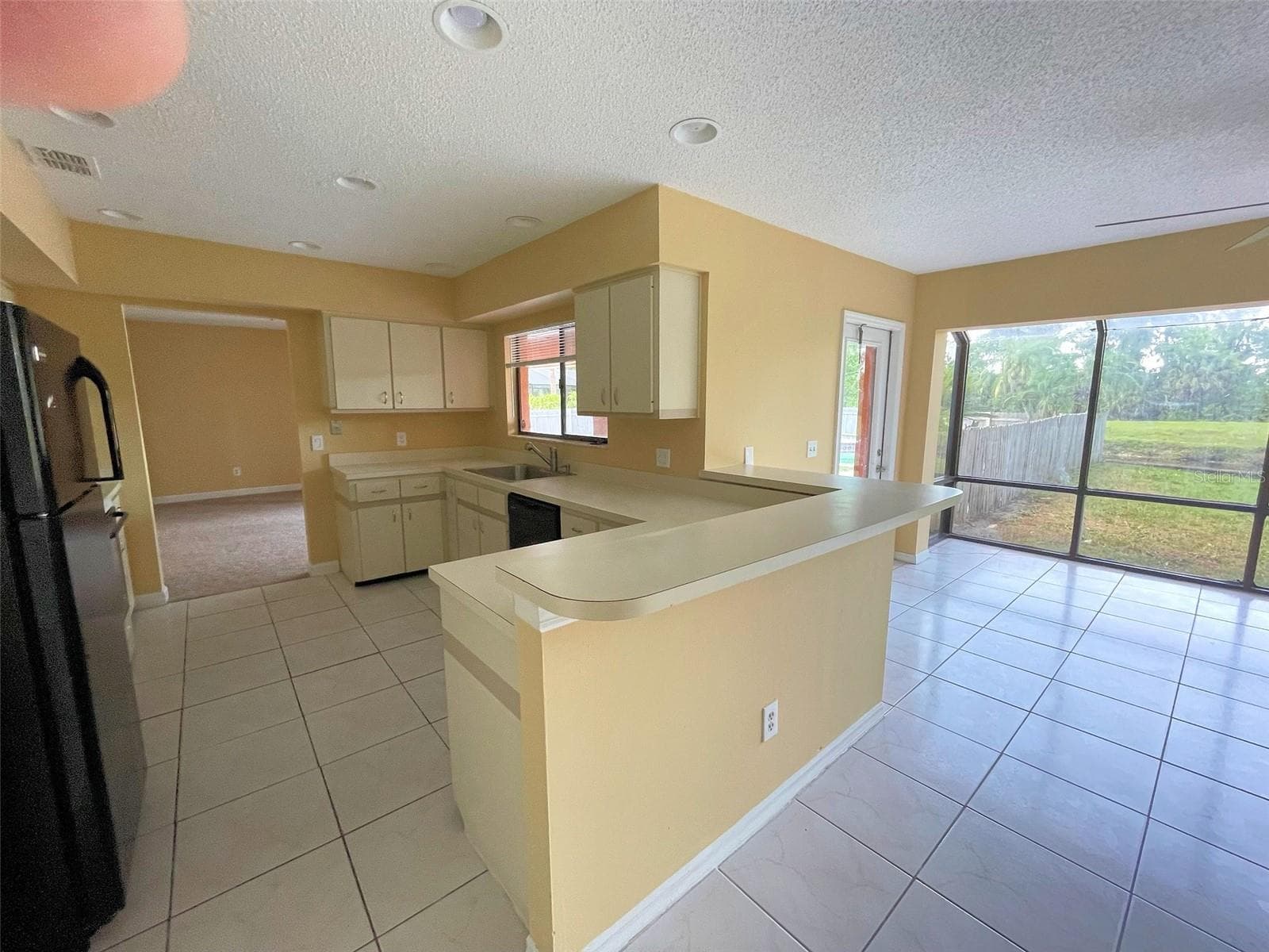 Kitchen and Breakfast Room - 4431 REAL CT, ORLANDO