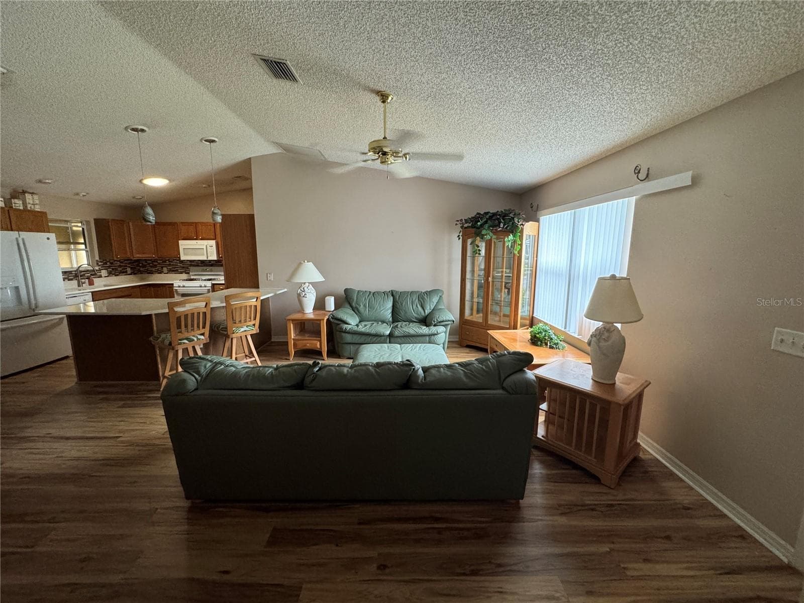 Living room - 17481 SE 76TH FLINTLOCK TER, THE VILLAGES