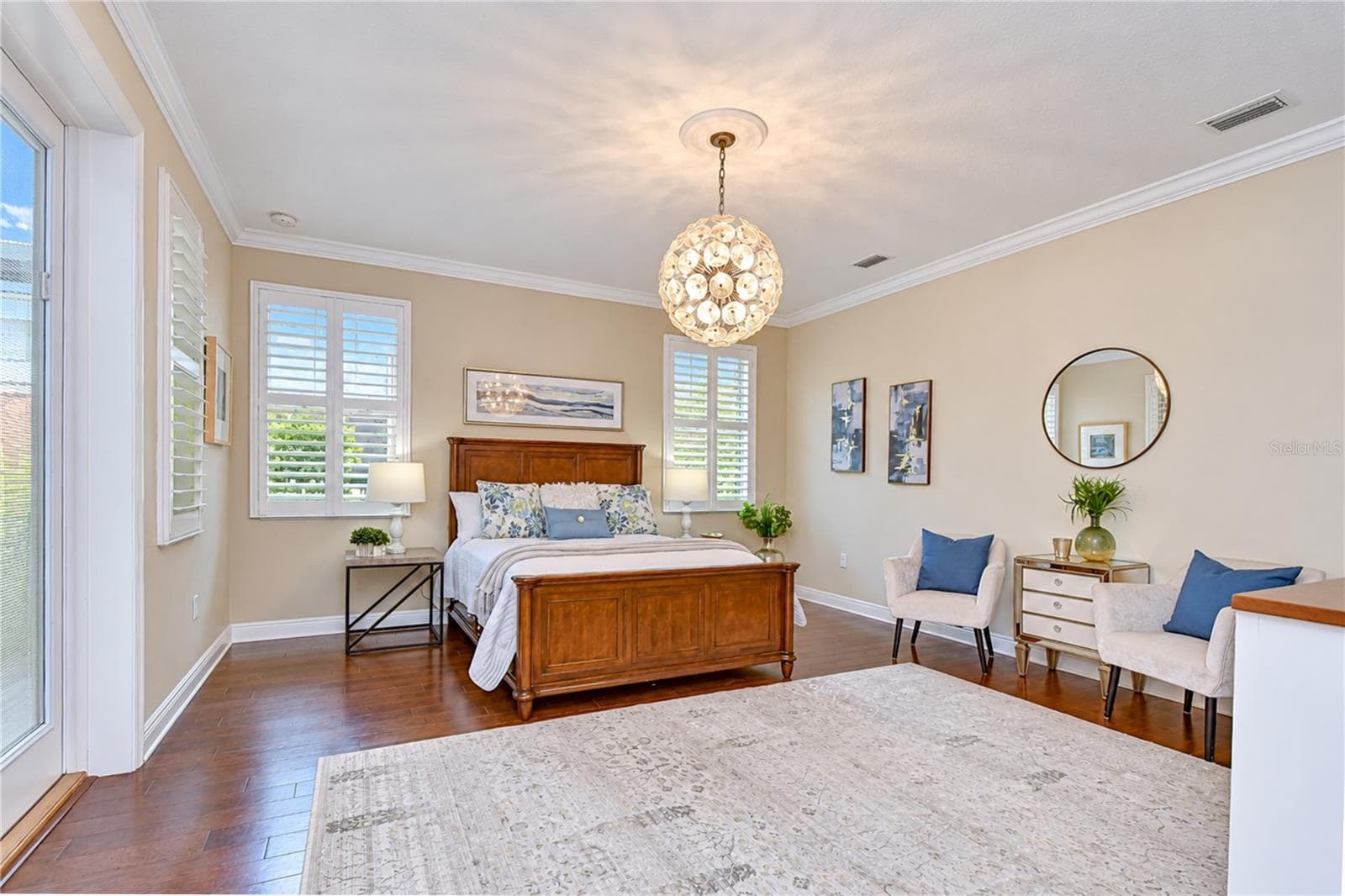 Spacious Primary Bedroom - 6810 MUNCASTER CT, TAMPA