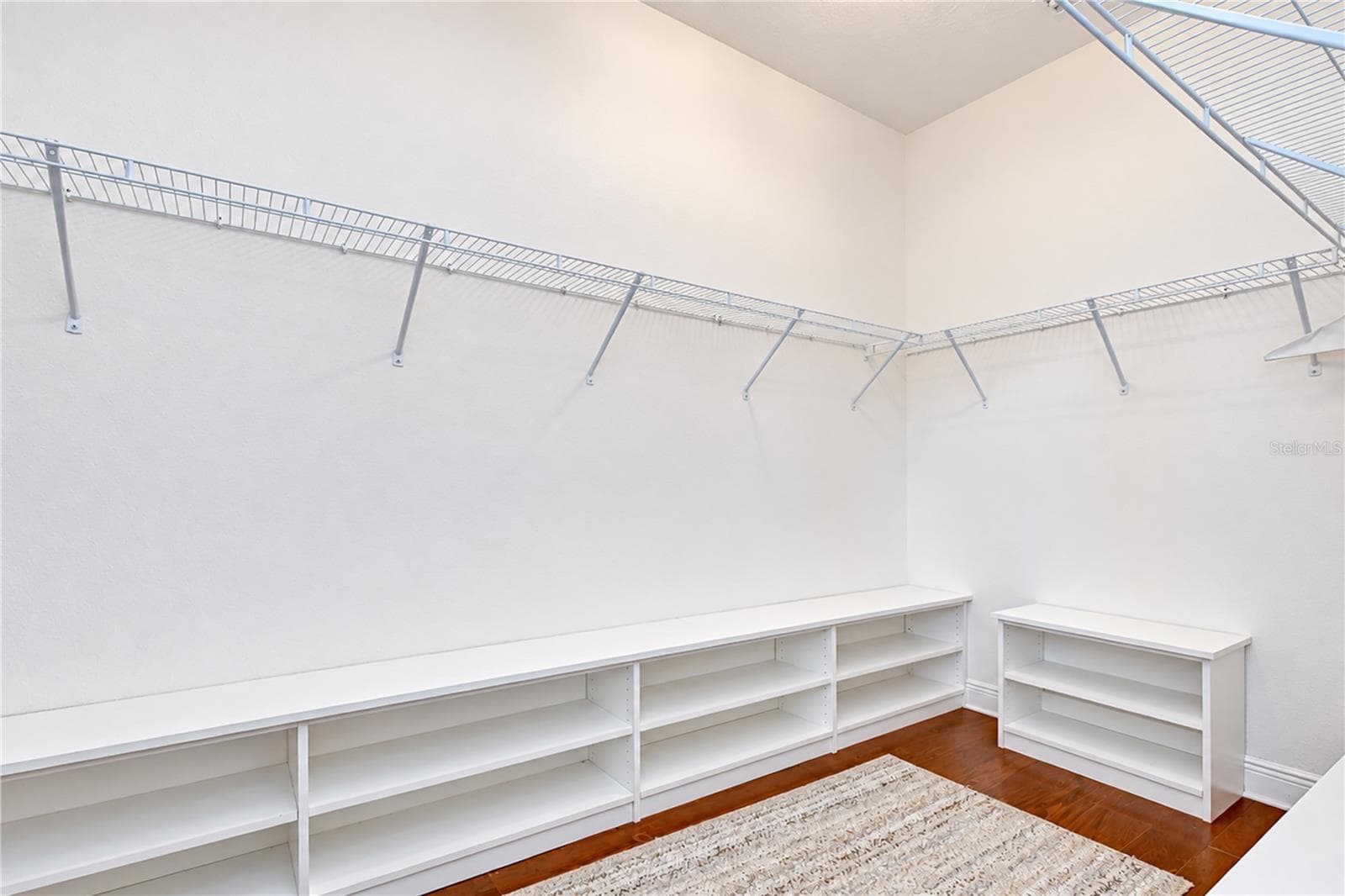 Primary Closet - 6810 MUNCASTER CT, TAMPA