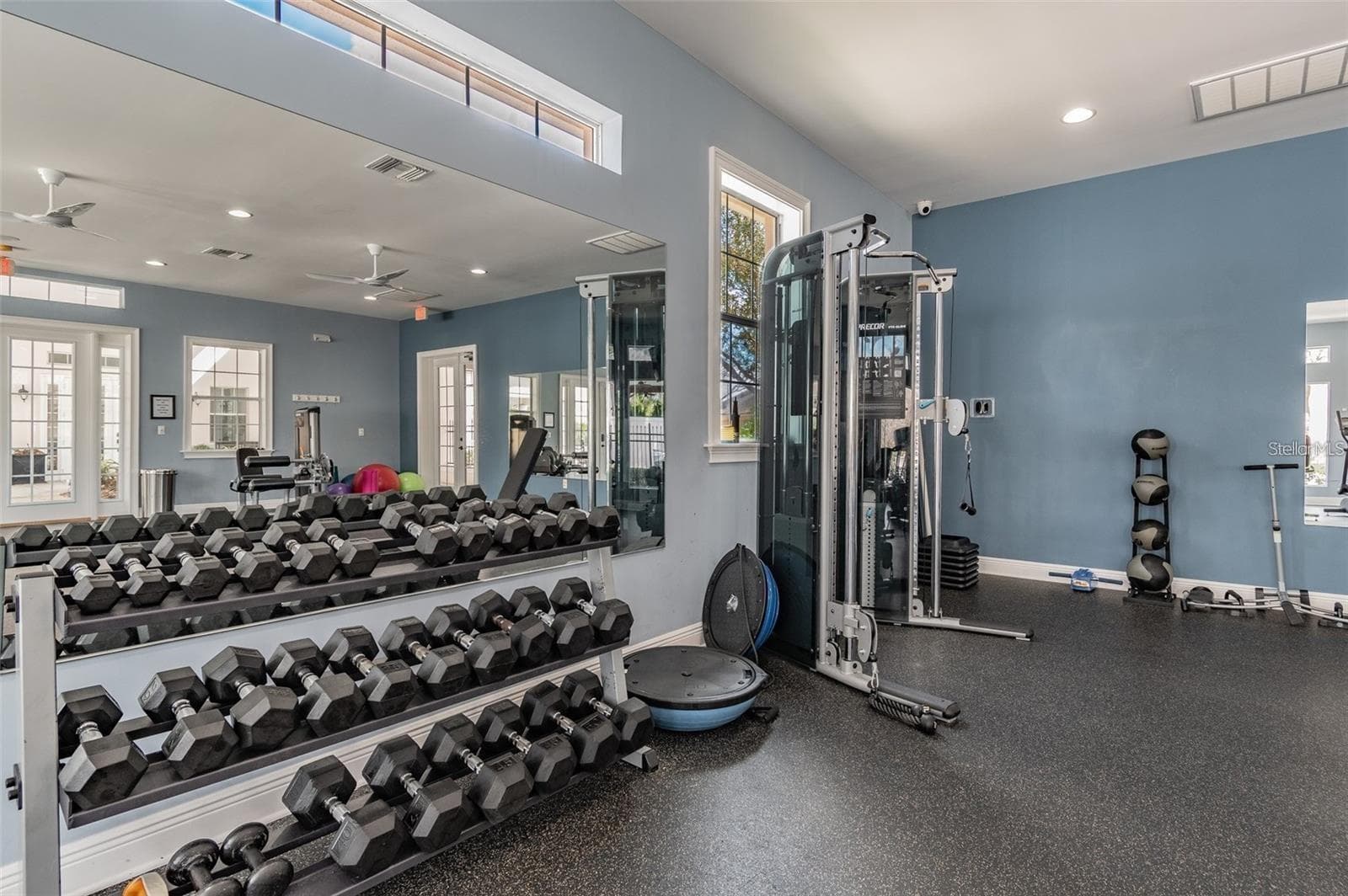 Fitness Center in lake House - 6810 MUNCASTER CT, TAMPA