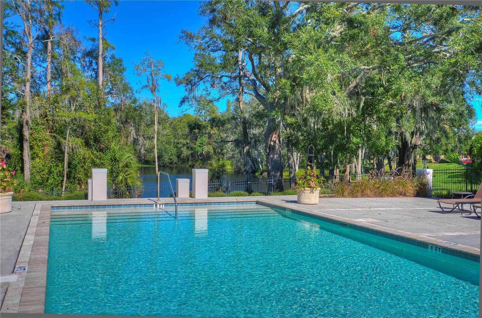 Resort Style Pool - 6810 MUNCASTER CT, TAMPA