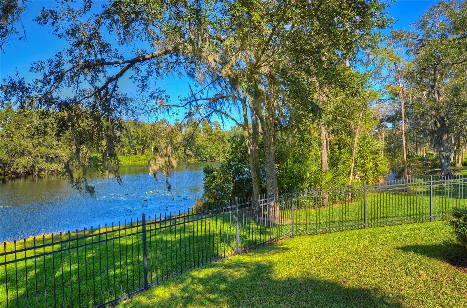 Villa at 6810 MUNCASTER CT, TAMPA, photo 82 of 84