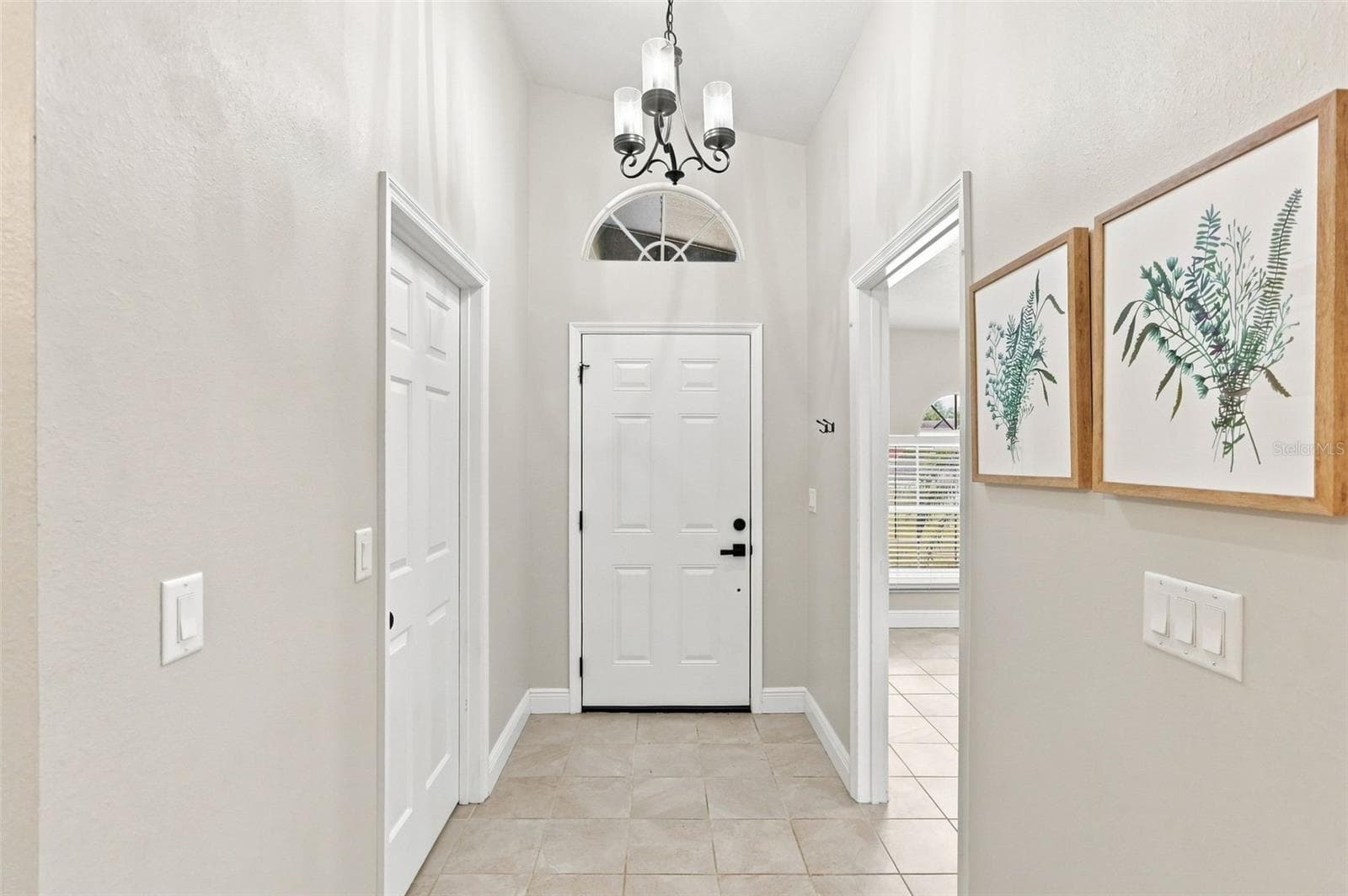 Single Family Residence at 6462 ROYAL TERN ST, ORLANDO, photo 5 of 23