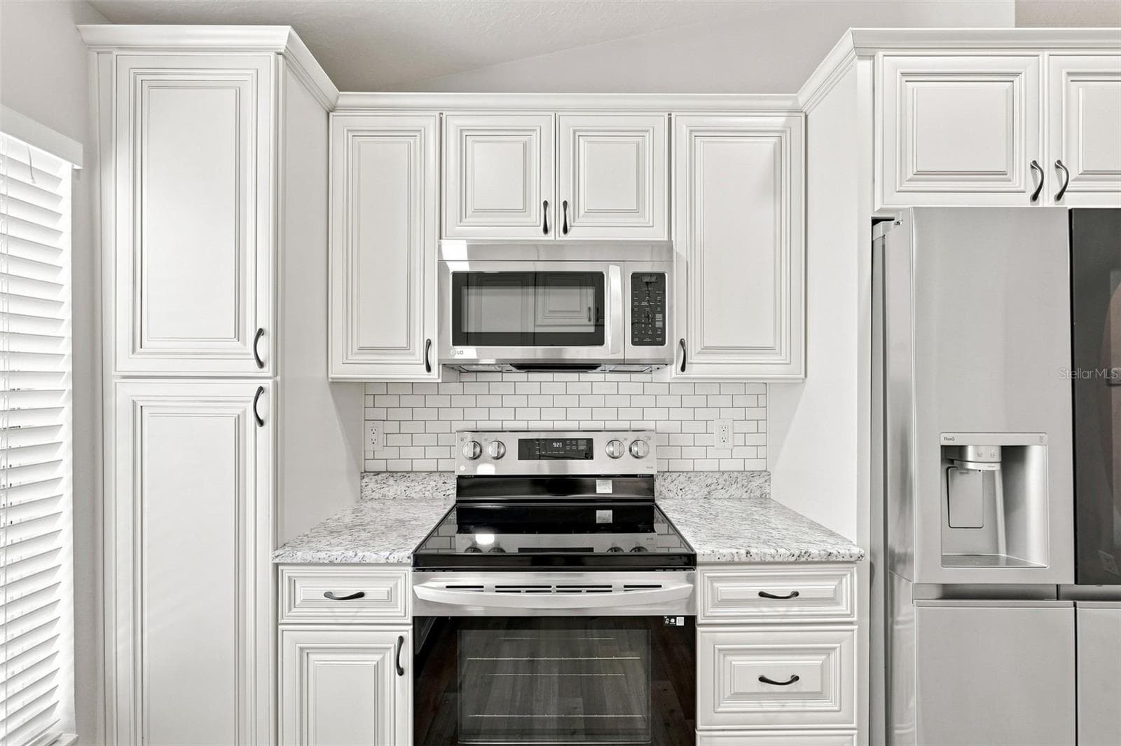 Single Family Residence at 6462 ROYAL TERN ST, ORLANDO, photo 10 of 23