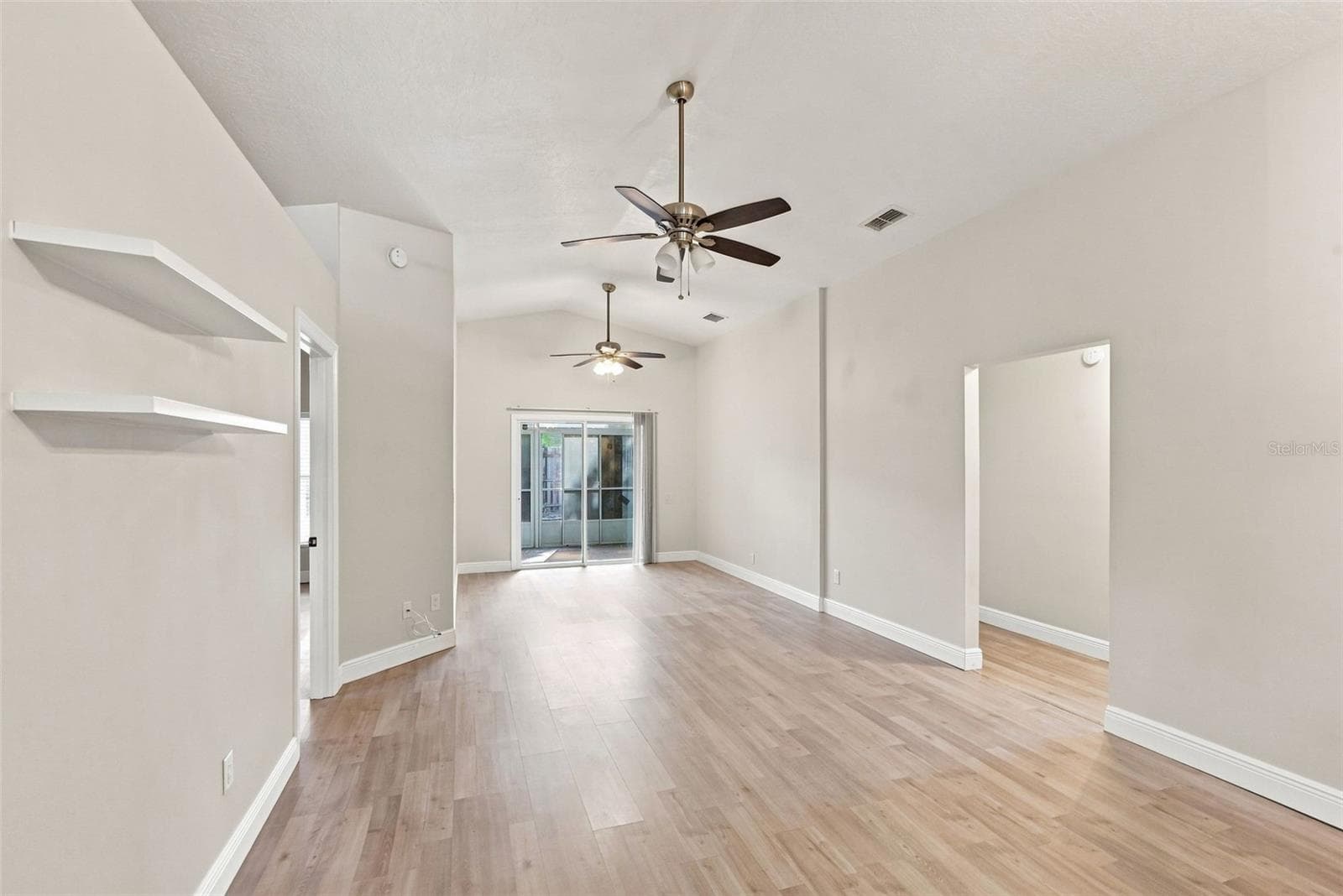 Single Family Residence at 6462 ROYAL TERN ST, ORLANDO, photo 11 of 23