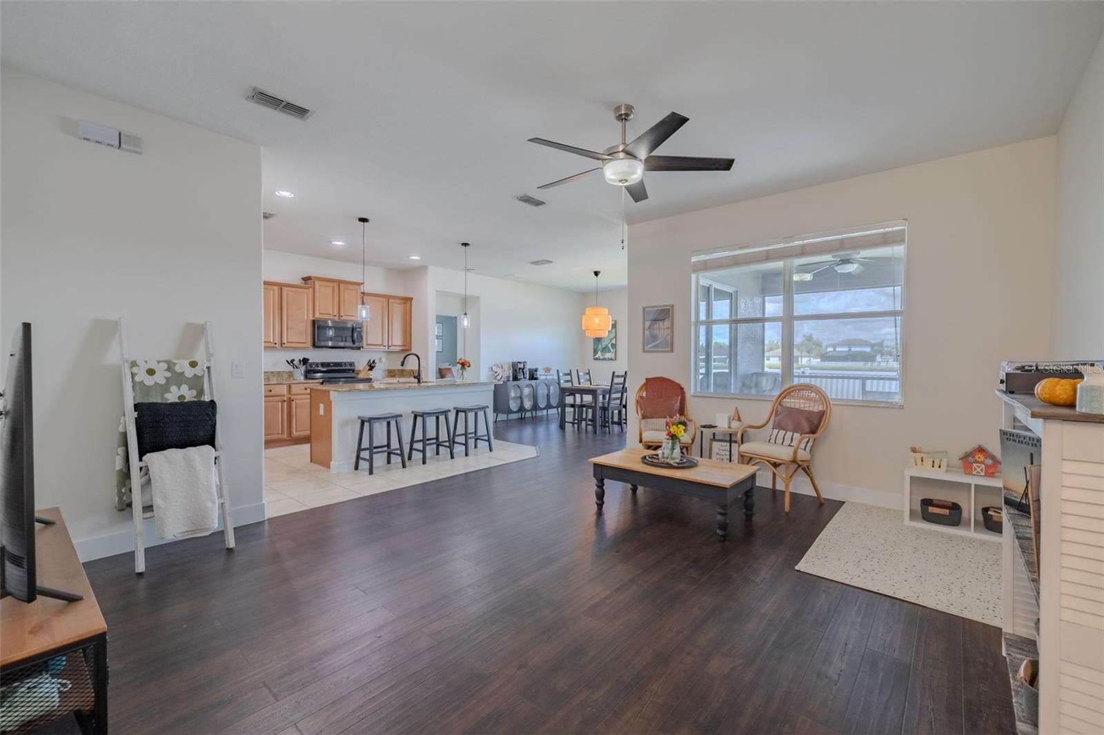 Single Family Residence at 11526 ASHTON FIELD, RIVERVIEW, photo 5 of 47