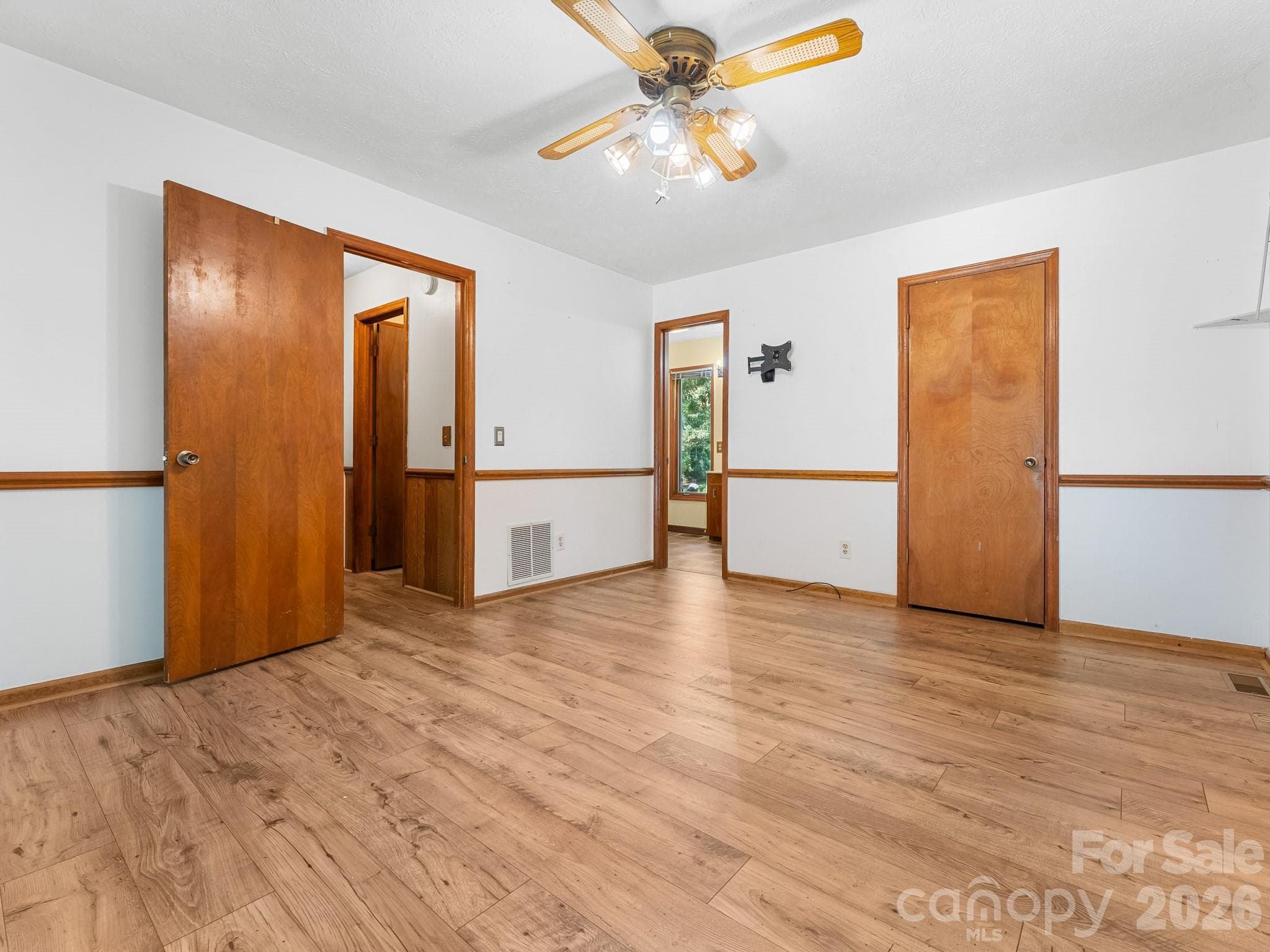 Primary Bedroom on main - 40 Country Bear Lane, Flat Rock