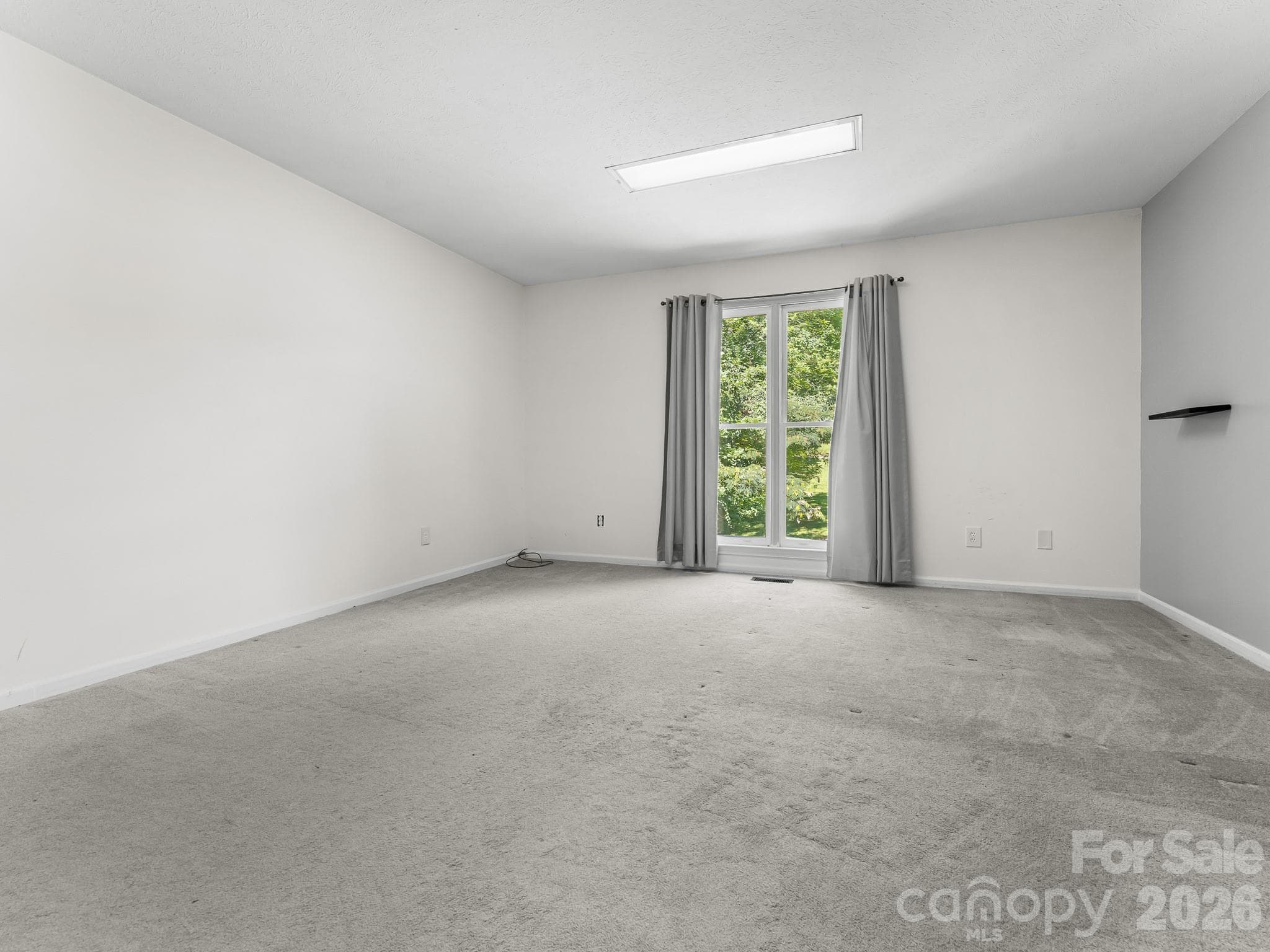 Bedroom in Apartment - 40 Country Bear Lane, Flat Rock