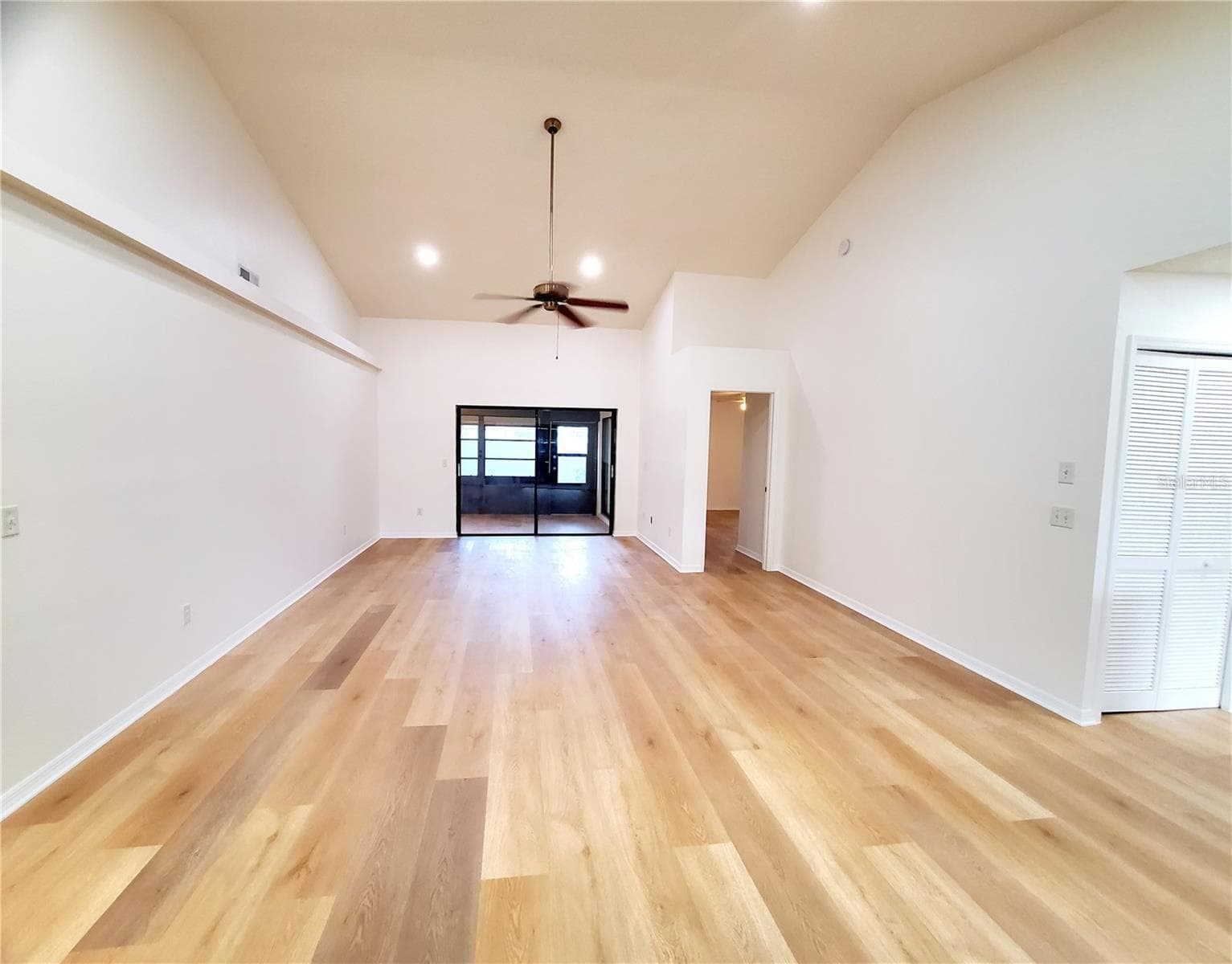 GREAT ROOM - 2053 VILLA TER, CLEARWATER