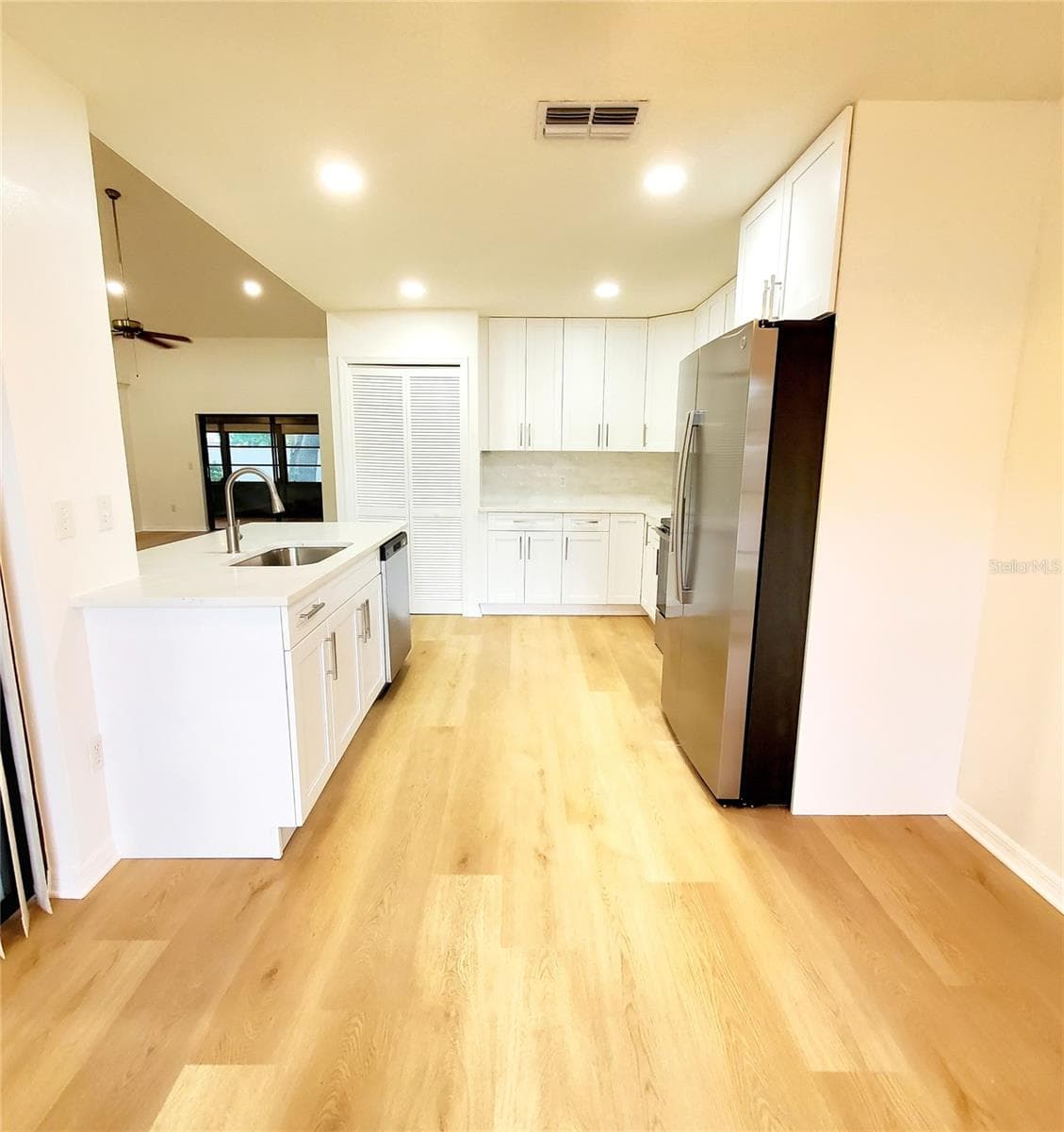 EAT-IN KITCHEN - 2053 VILLA TER, CLEARWATER