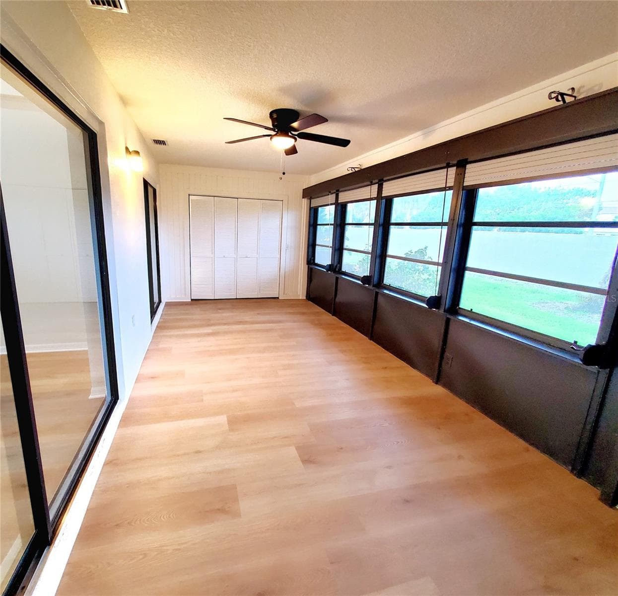 BONUS ROOM - 2053 VILLA TER, CLEARWATER