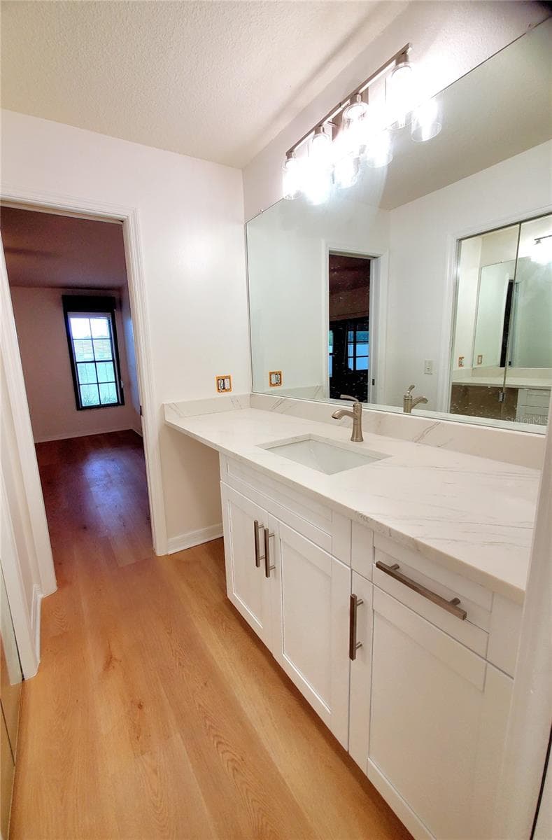 MASTER BATHROOM - 2053 VILLA TER, CLEARWATER
