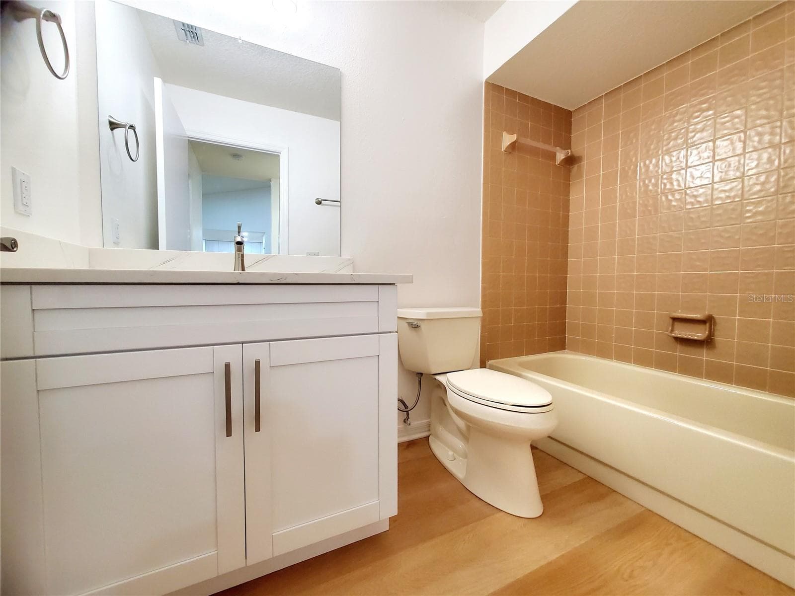 UPDATED BATHROOM - 2053 VILLA TER, CLEARWATER