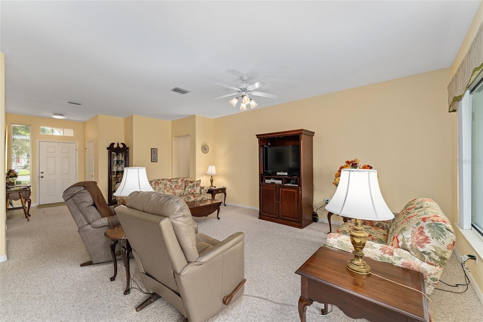 Living Room - 9588 SE 124TH LOOP, SUMMERFIELD