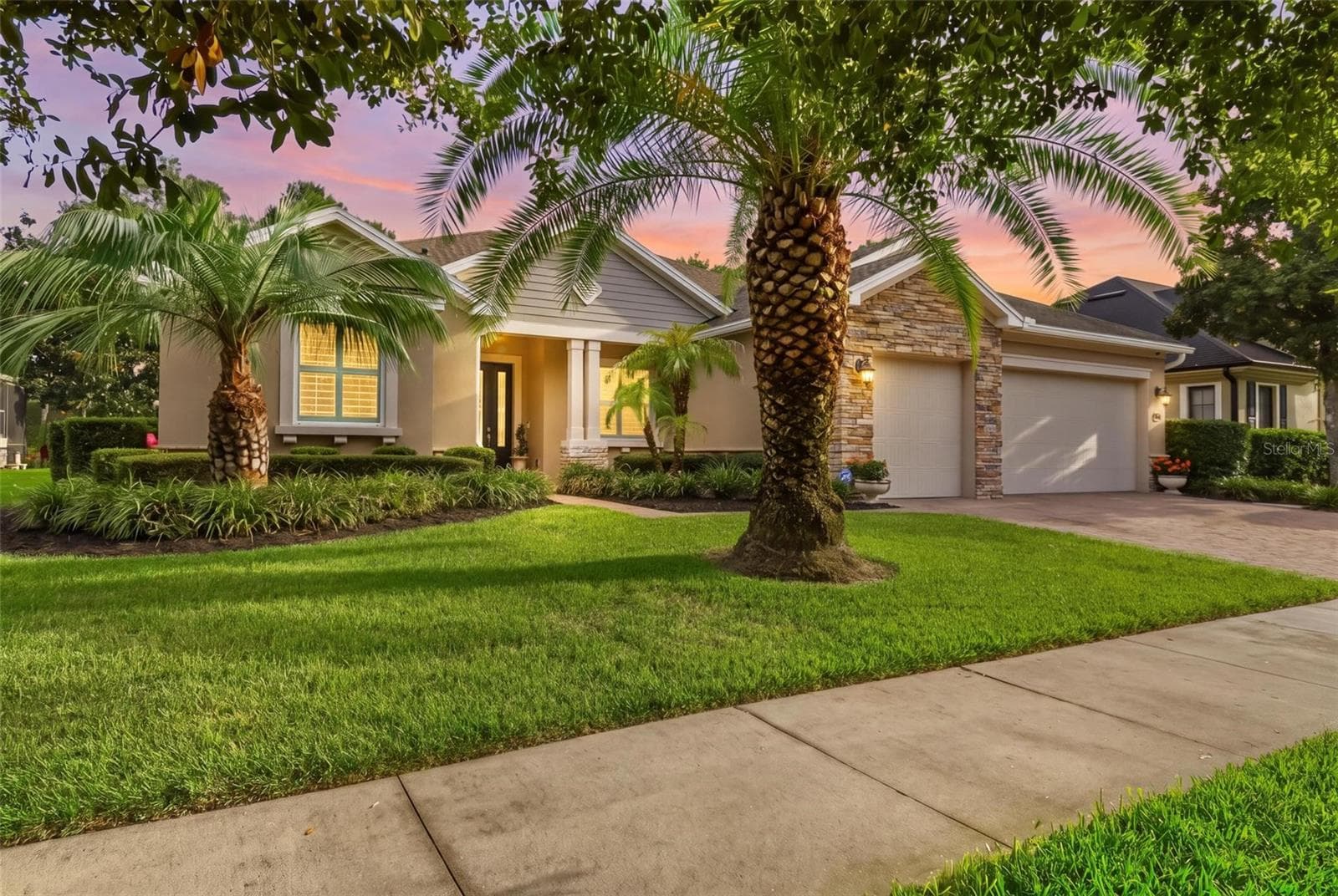 114 IVYDALE MANOR DR