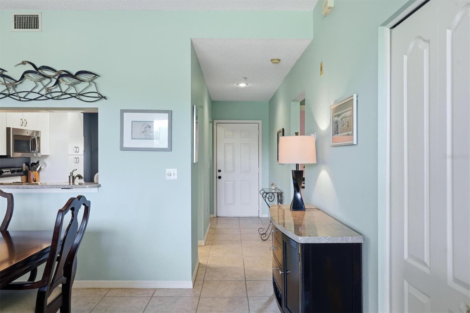 Condominium at 9610 CLUB SOUTH CIR #4107, SARASOTA, photo 4 of 70