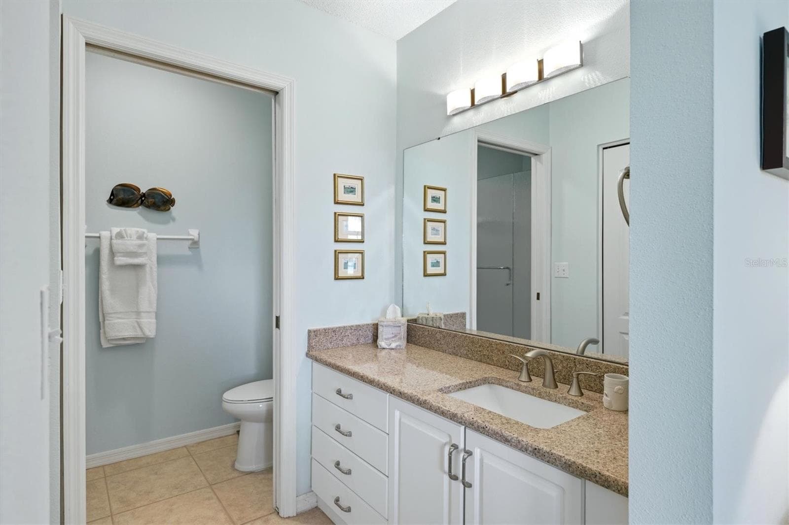 Condominium at 9610 CLUB SOUTH CIR #4107, SARASOTA, photo 17 of 70